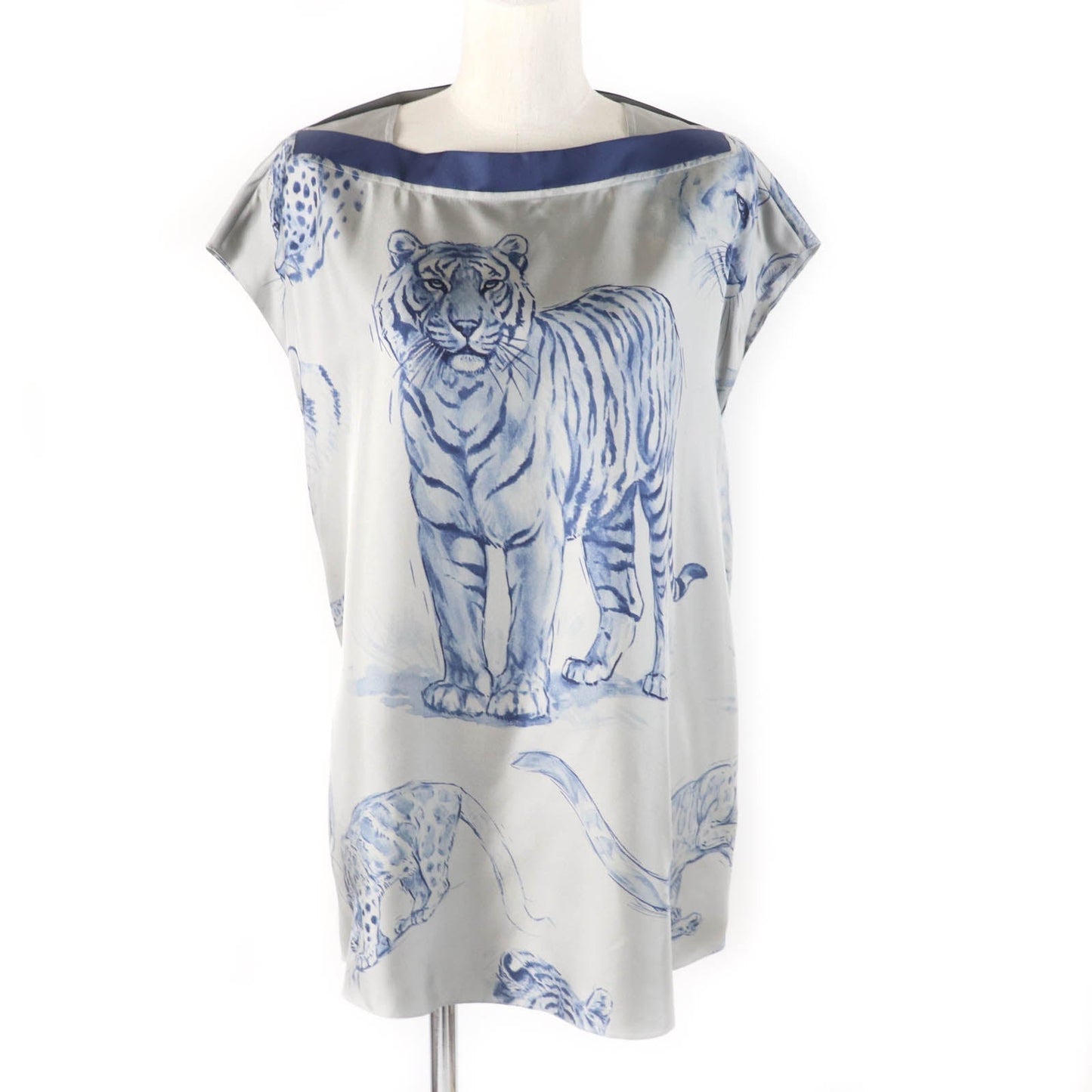 HERMES tops Main: 100% silk Gray navy Women 36 d
