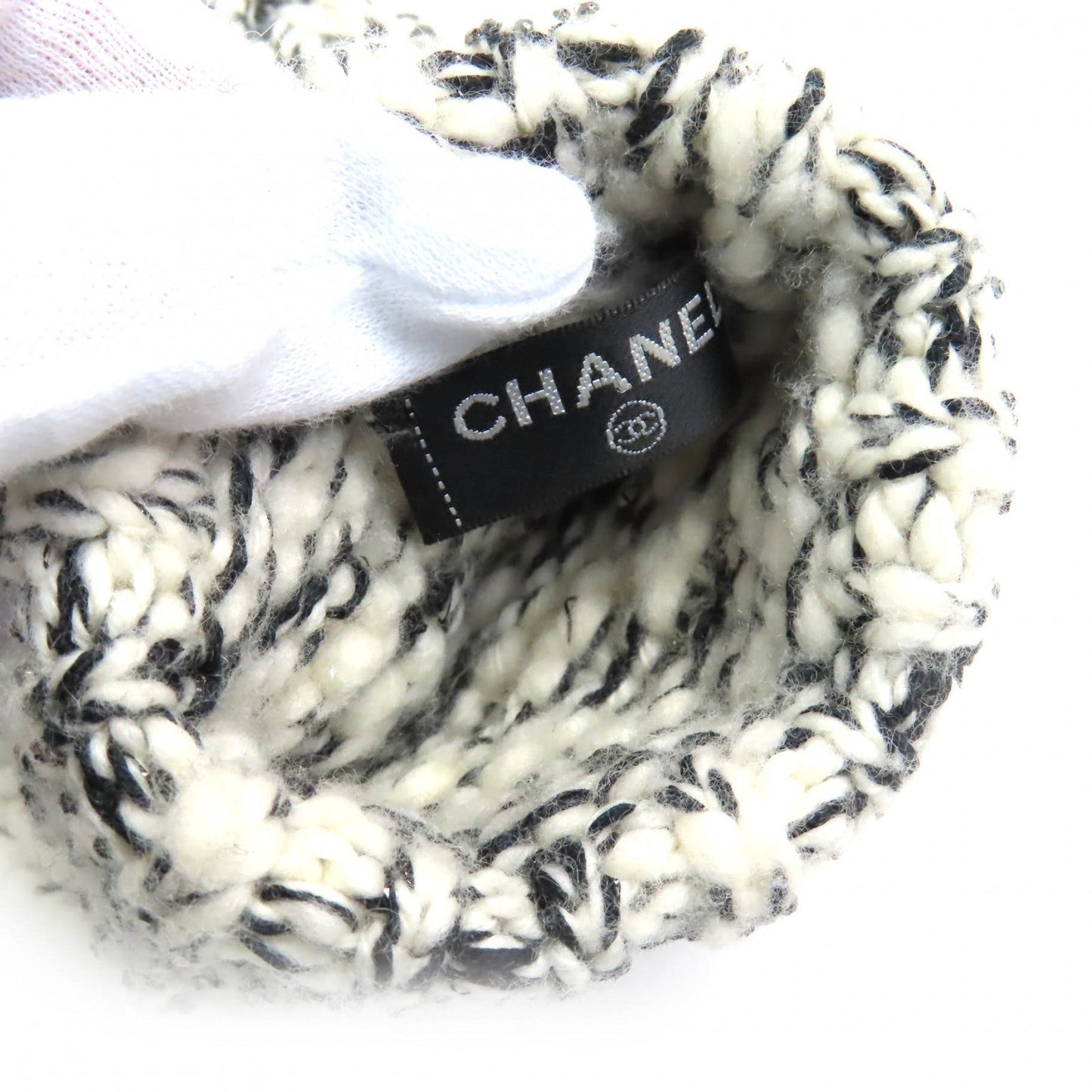 Chanel P39194 COCO Mark Rhinestone Wool Cashmere Gloves