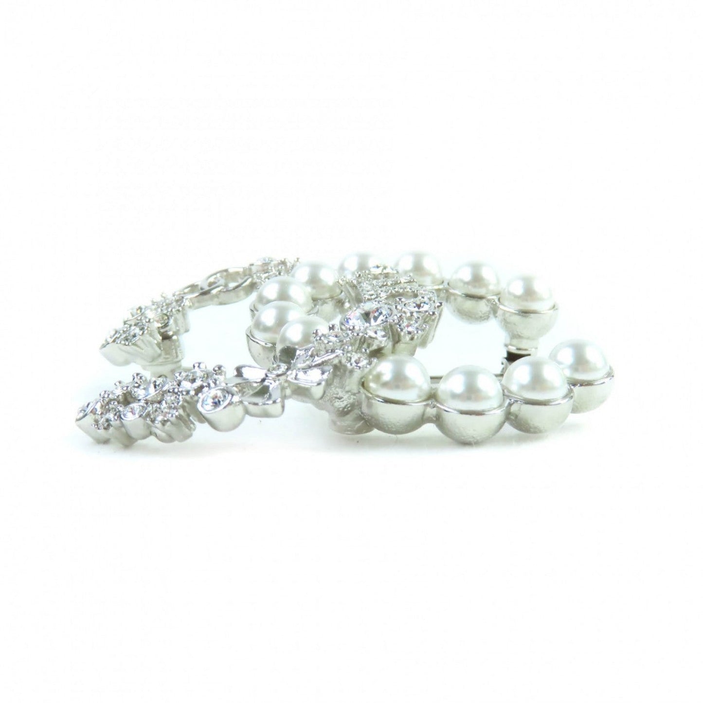 CHANEL Brooch B23P ã¼ Silver white