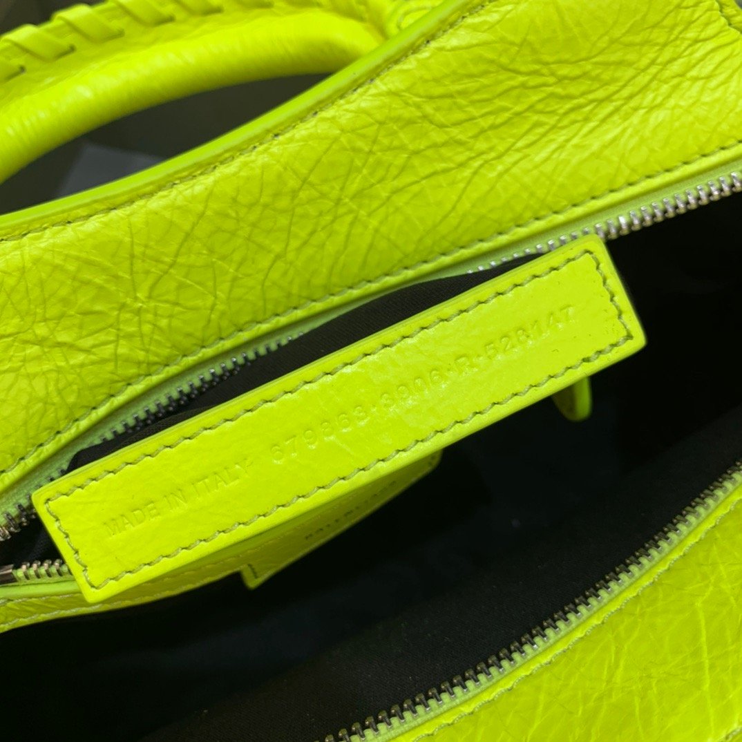 Top Quality Neo Cagole XS Handbag In Light Green, For Women, Bags 10.2in/26cm
