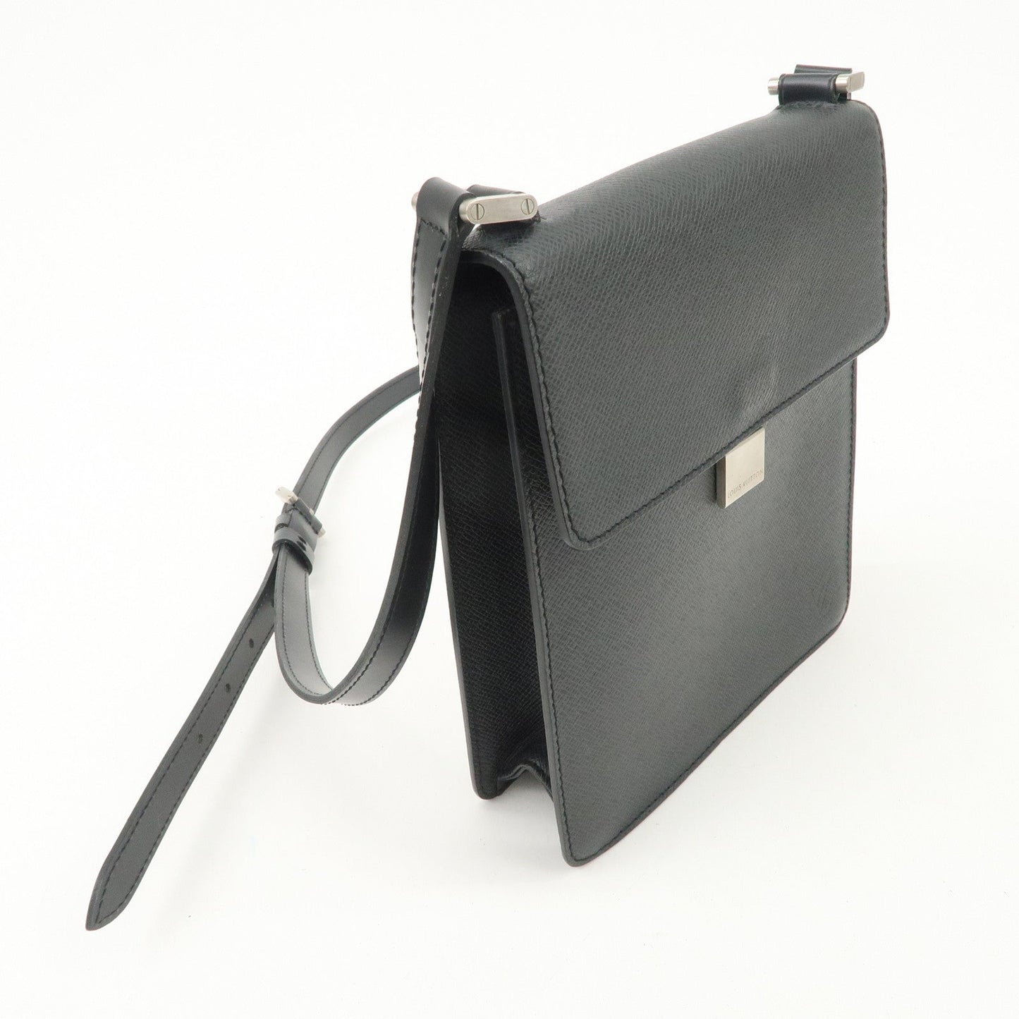 Louis Vuitton Taiga Pochette Kurgan Shoulder Bag Ardoise M32442 d