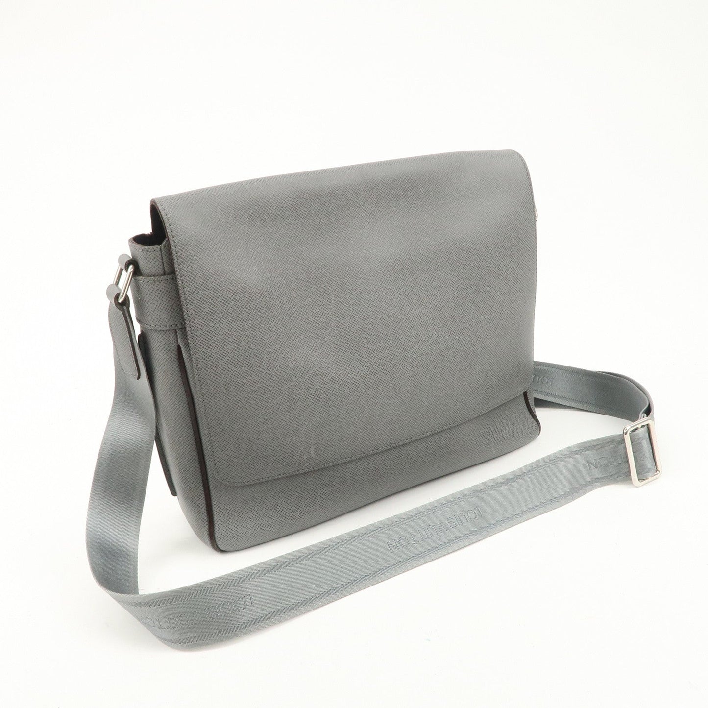 Louis Vuitton Taiga Roman MM Shoulder Bag Gracie M32623 d