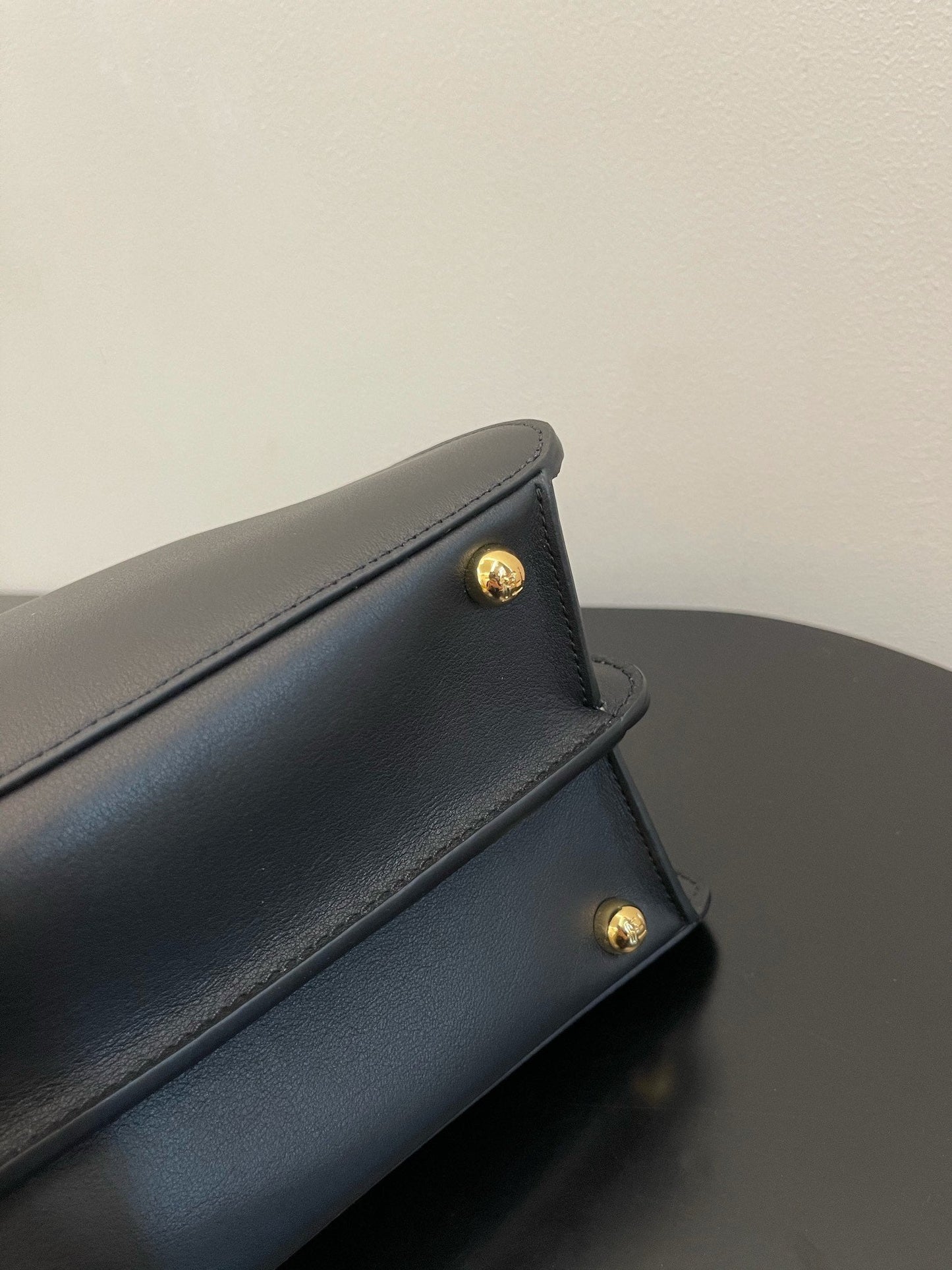 FI Top Quality ISeeU Petite Black Small Bag For Woman 20cm/8in