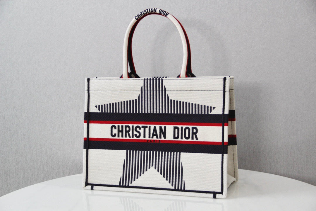 Top Quality MeTop Qualityum Book Tote White, For Women, Womens Handbags 14in/36cm CD