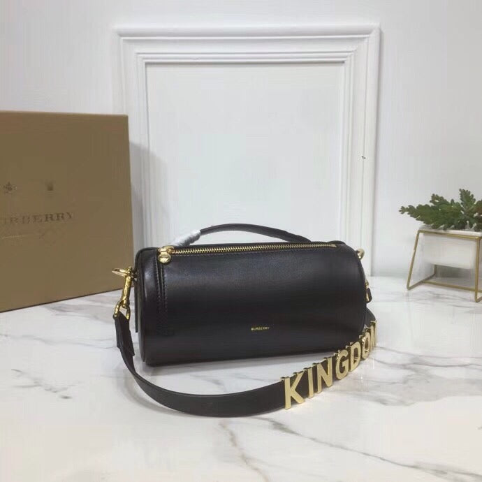 Top Quality The Kingdom Motif Barrel Bag In Black For Women, Bags 8.3in/21cm