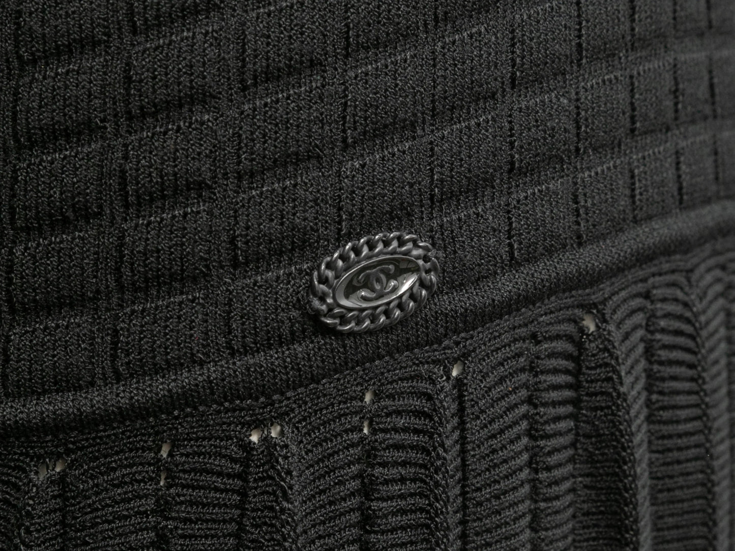 Black Chanel Fall/Winter 2005 Pleated Knit Skirt Size FR 44