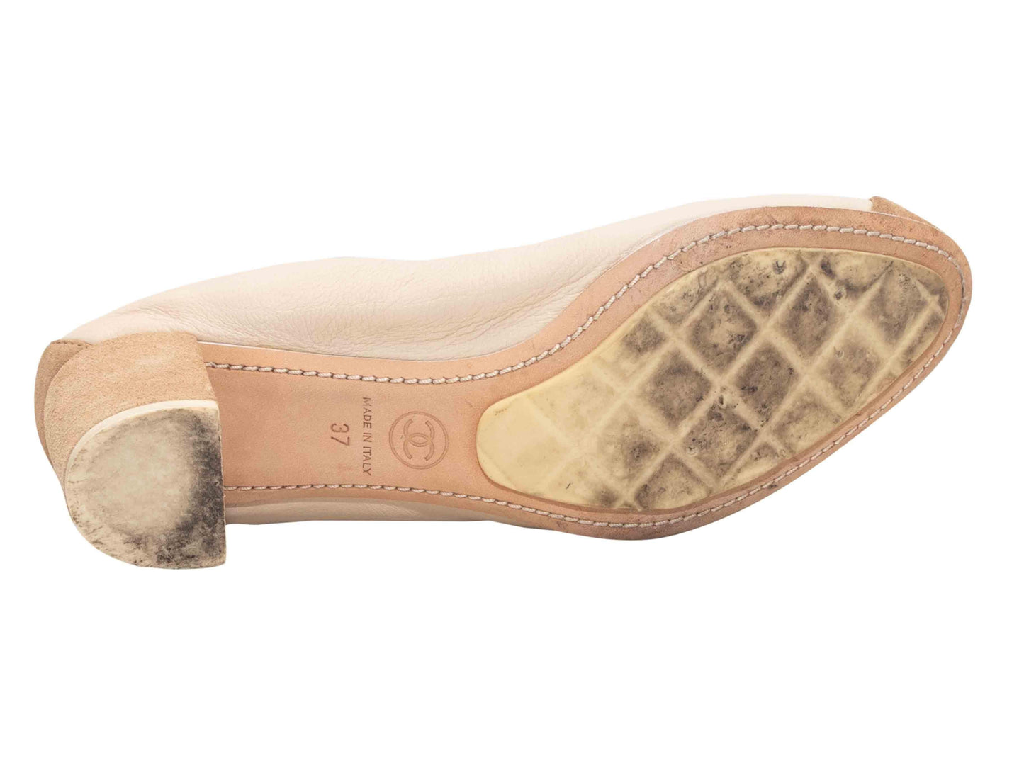 Cream & Tan Chanel Cap-Toe Leather & Suede Pumps Size 37