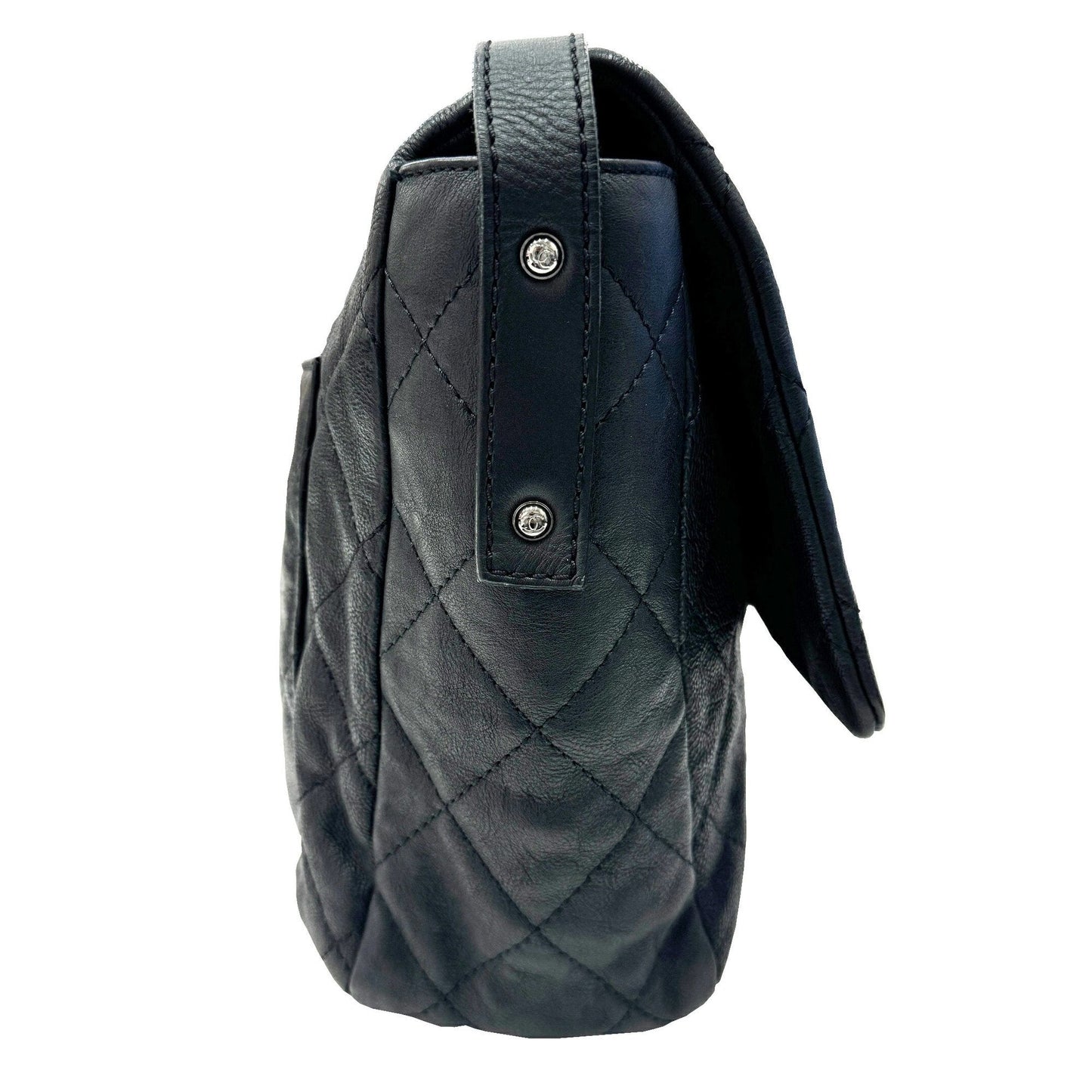 CHANEL 2,55 Shoulder Bag