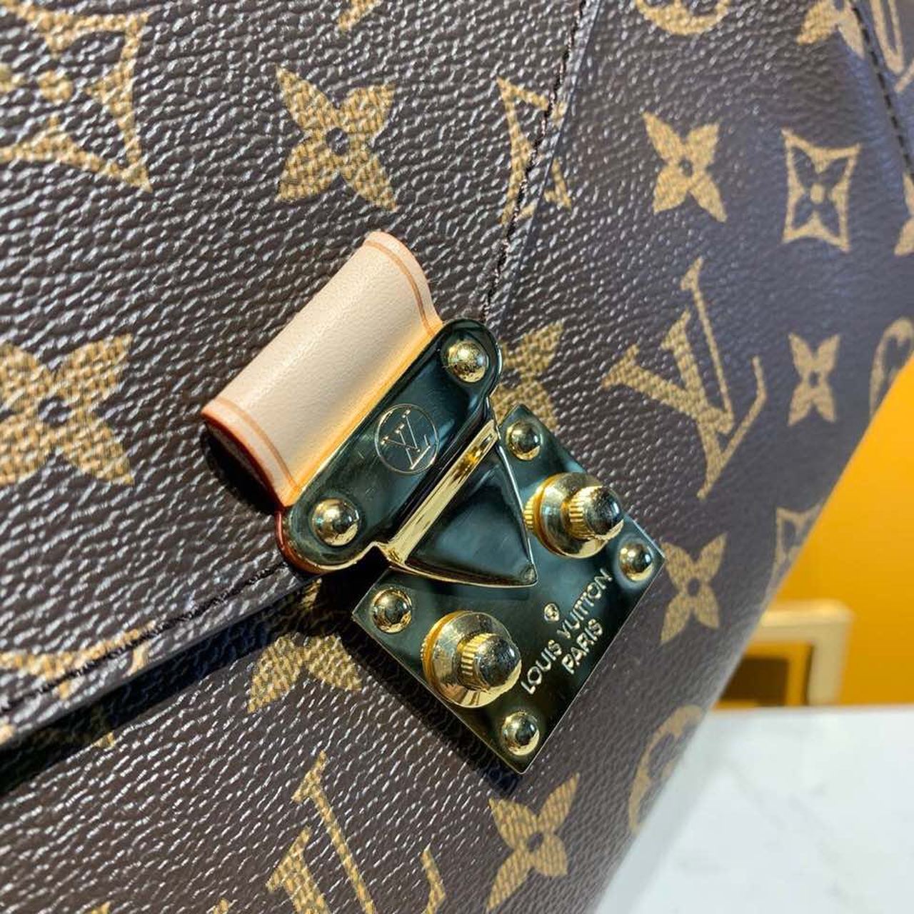 Top Quality Metis Hobo Monogram Canvas For Womeen, WoBags 13.5in/34cm Top Quality M40781