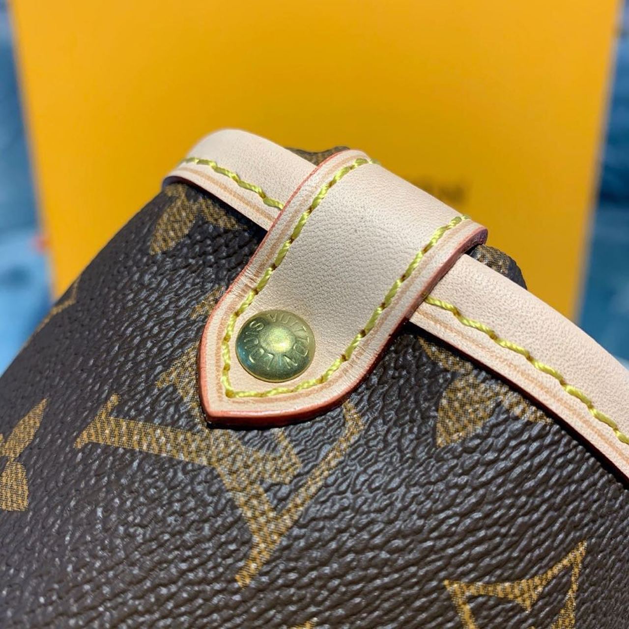 Top Quality Saumur MM Monogram Canvas For Women, Womens Handbags, Shoulder And Crossbody Bags 11.8in/30cm Top Quality M40710