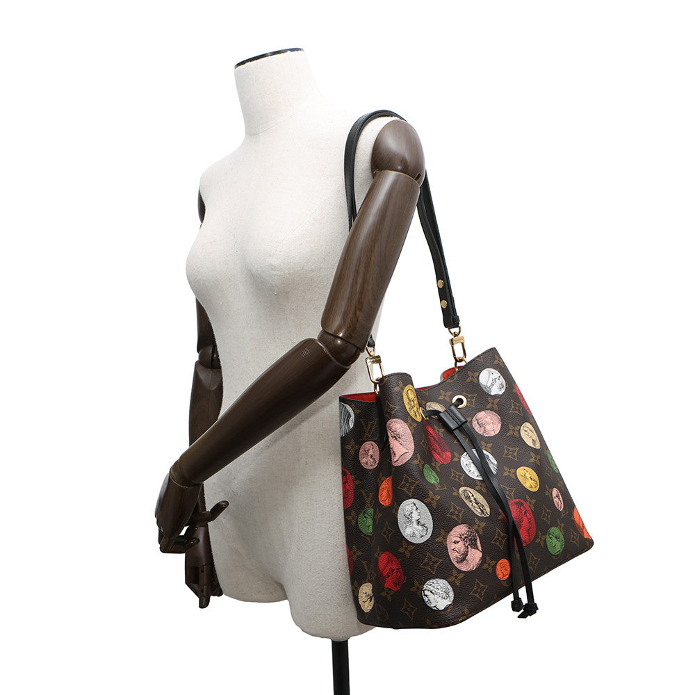LOUIS VUITTON Neonoe Cameo Collection Red/MulticolorM45956 Monogram / cameo