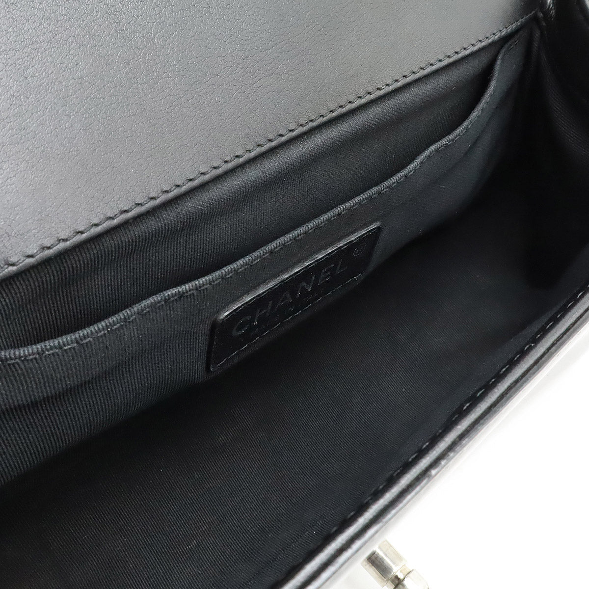 Chanel Boy Chanel Patent Leather Shoulder Bag