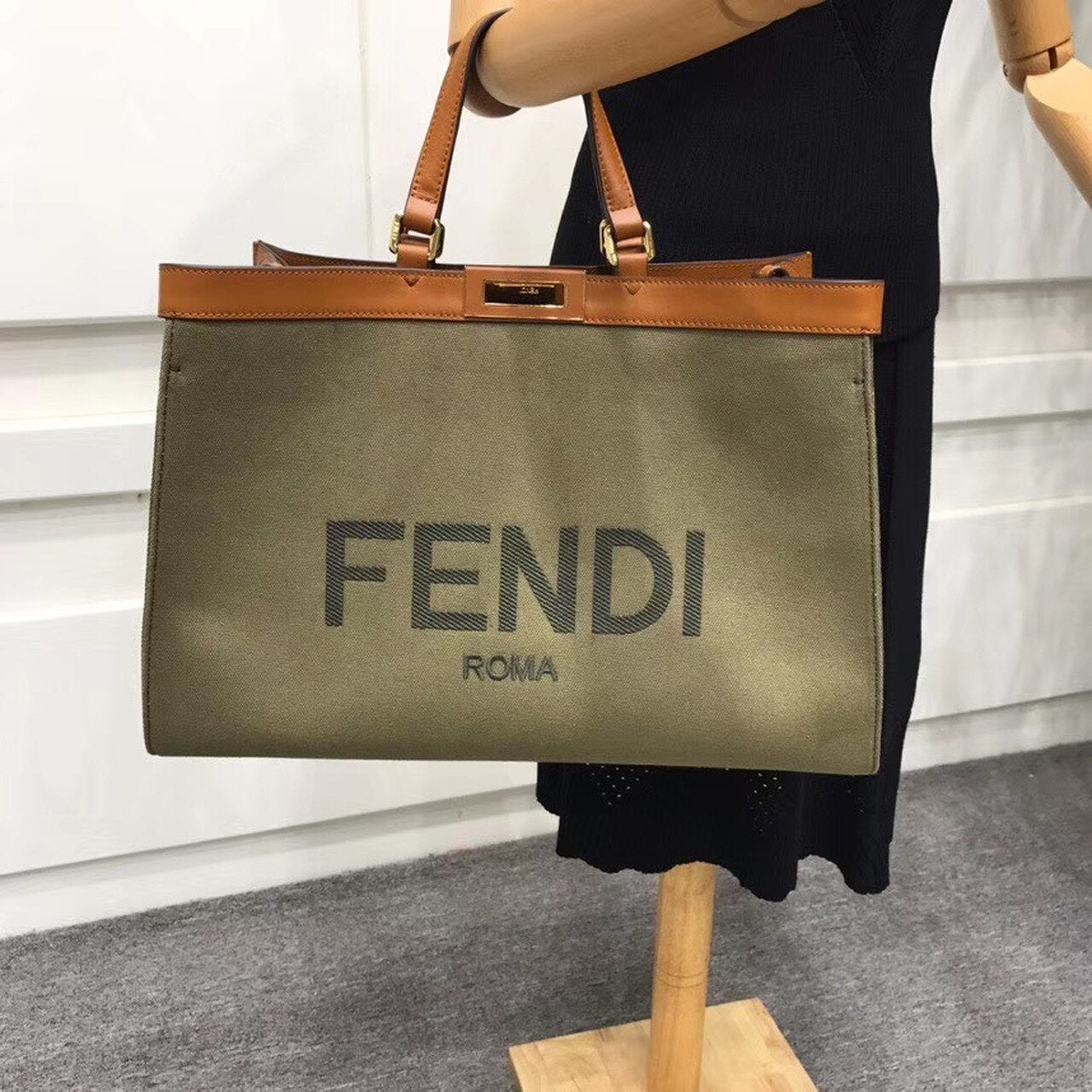 Top QualityTop Quality Peekaboo X-Tote Canvas Bag Khaki For Women, Women’s Handbags, Shoulder Bags 16.1in/41cm FF 8BH374