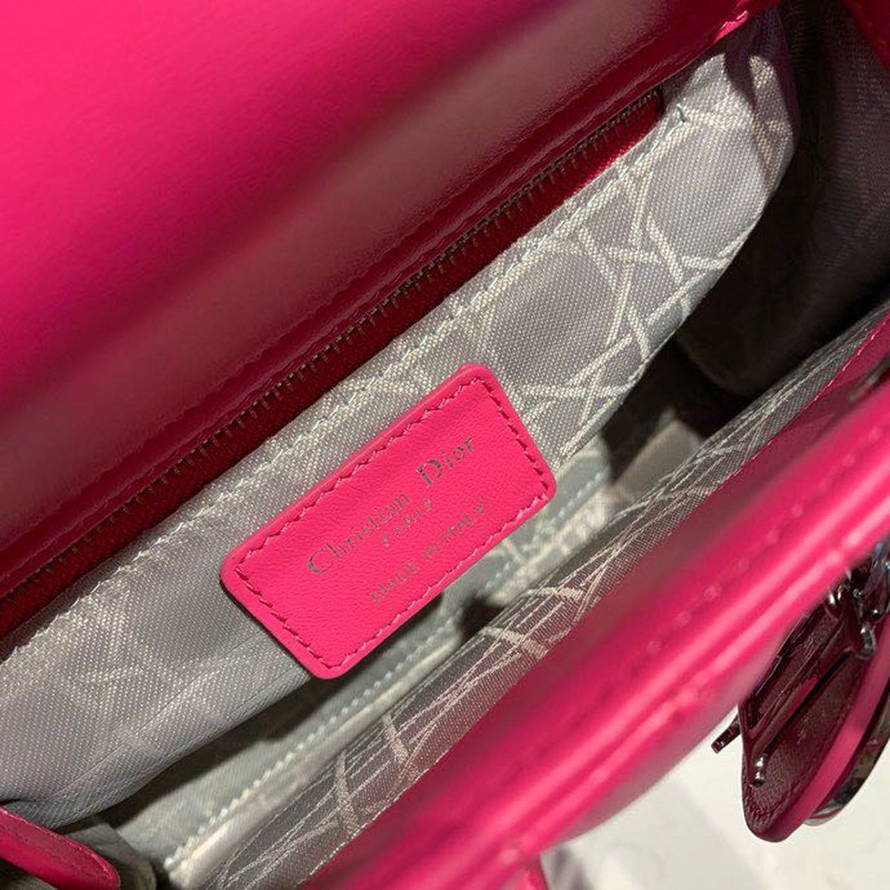 Top Quality MeTop Qualityum Lady Bag Silver Hardware Hot Pink For Women 9.5in/24cm CD