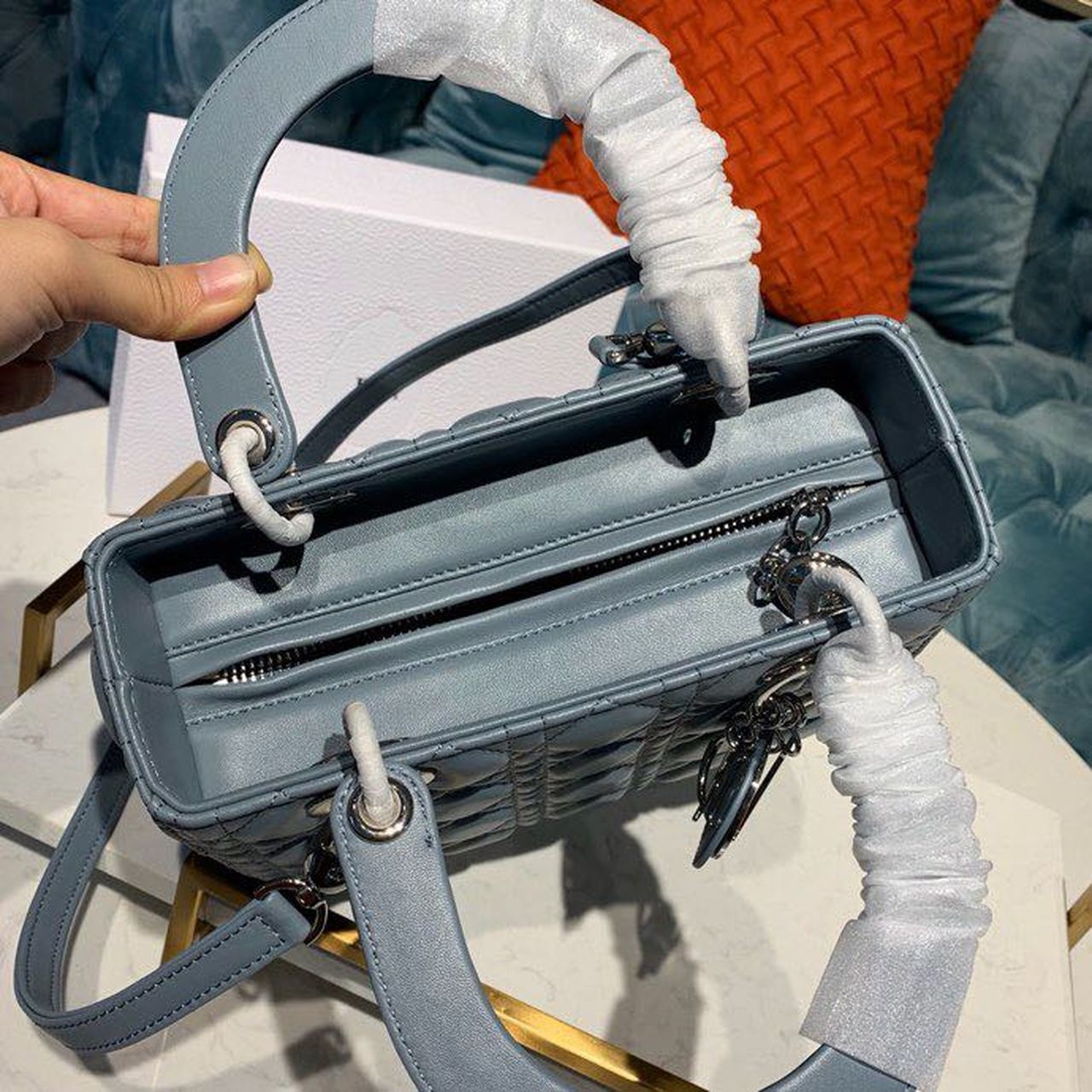 Top Quality MeTop Qualityum Lady Bag SiTop Qualityer Hardware Cloud Blue For Women 9.5in/24cm CD