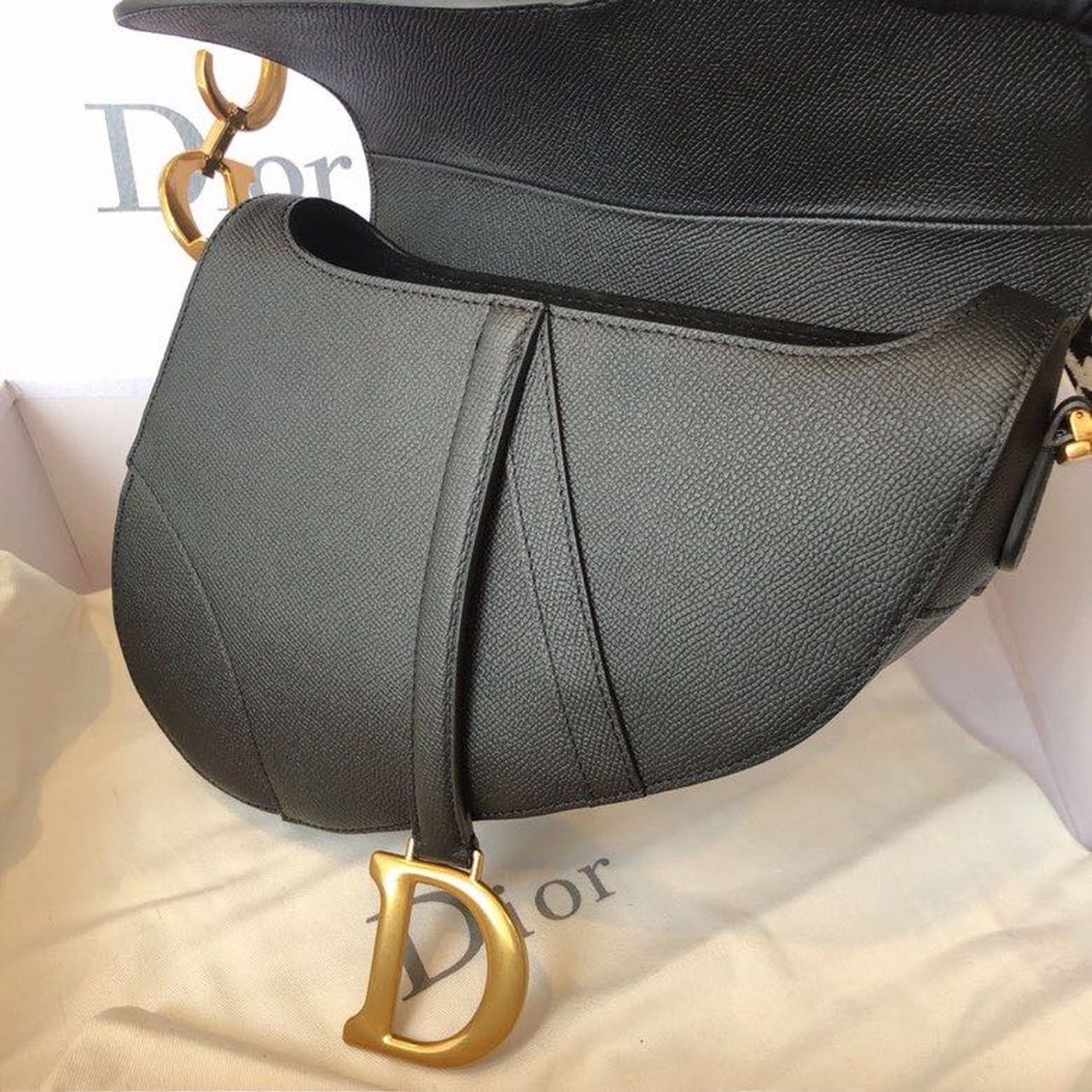 Top Quality Saddle Bag Black Grained For Women 10in/25cm CD M0446CBAA_M900
