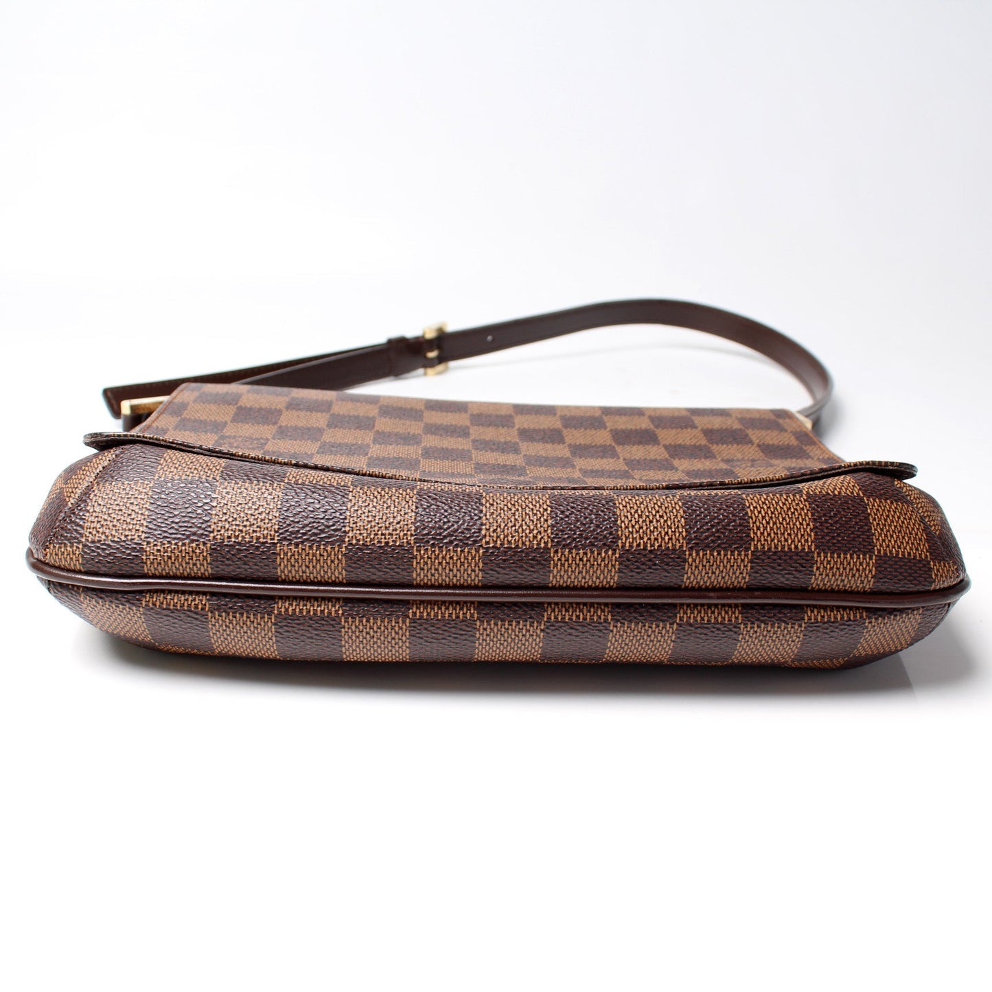 Louis Vuitton M tte Tango Short Ebene