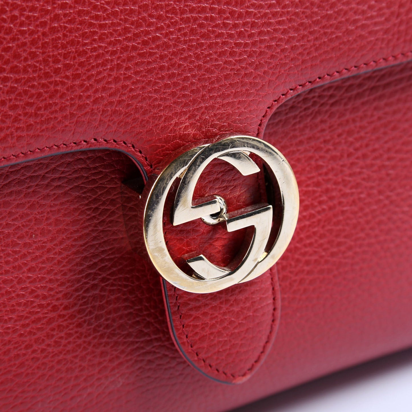 Gucci Large Interlocking GG Shoulder Bag Red