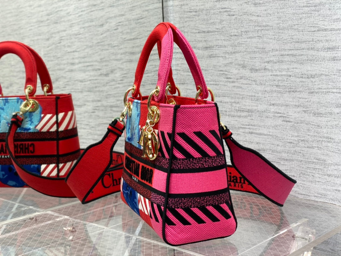 Top Quality MeTop Qualityum Lady D-Lite Bag D-Flower Pop Embroidery, Bright Pink Multicolor Handbags, 24cm CD M0565OROO_M885