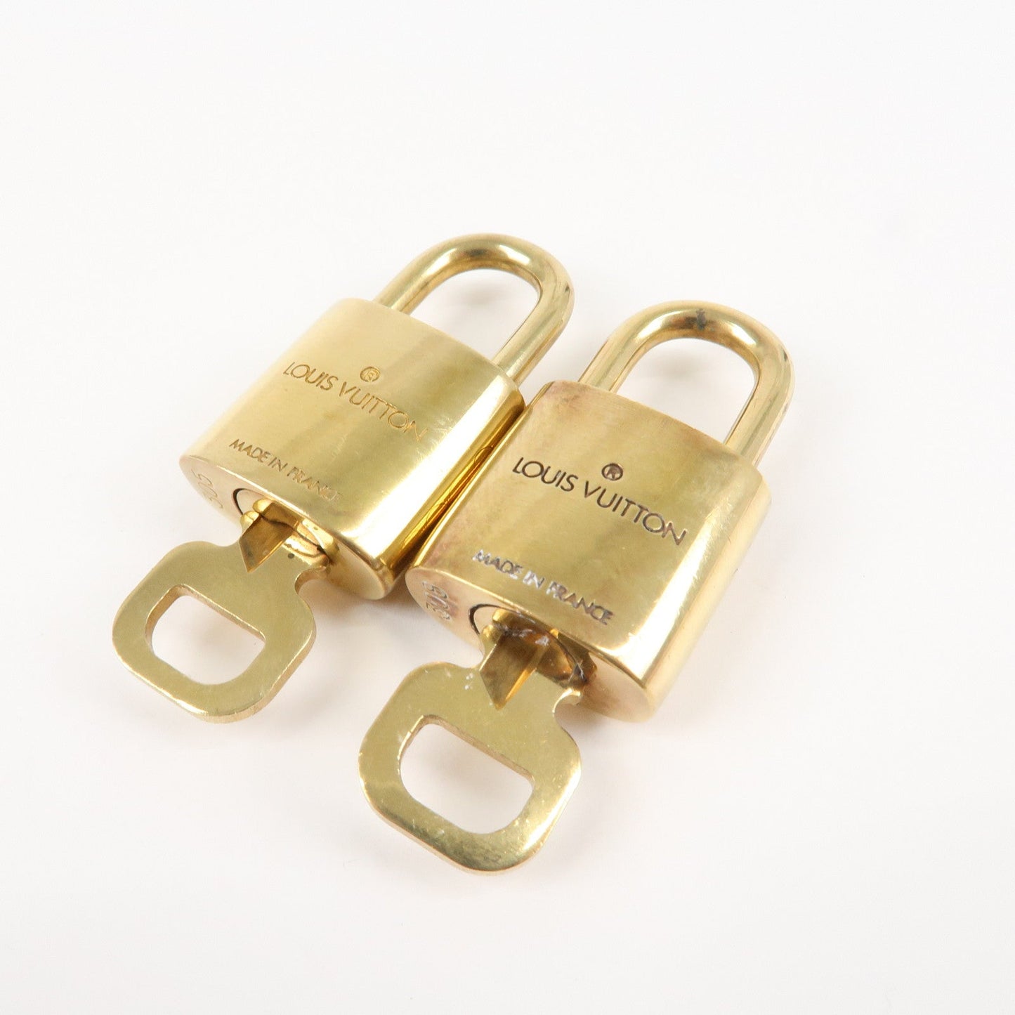 Louis Vuitton Set of 10 Lock & Key Cadena Key Lock d