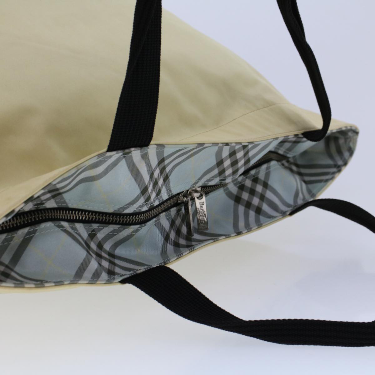 BURBERRY Handbag