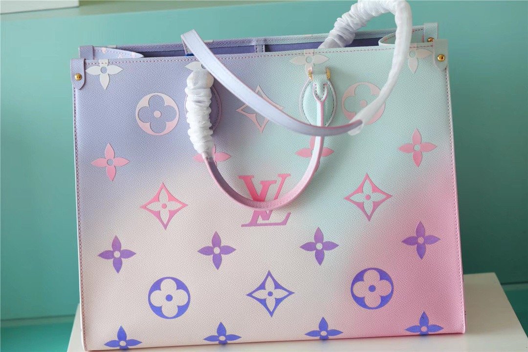 Top Quality Onthego GM Tote Bag In Monogram Canvas Sunrise Pastel For Women 16.1in/41cm Top Quality M46076