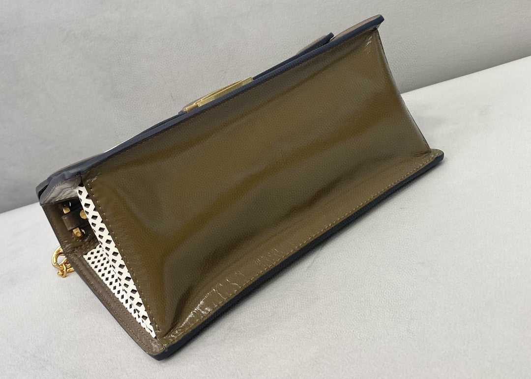 FI MeTop Qualityum Kan U White and Brown Bag For Woman 25cm/10in
