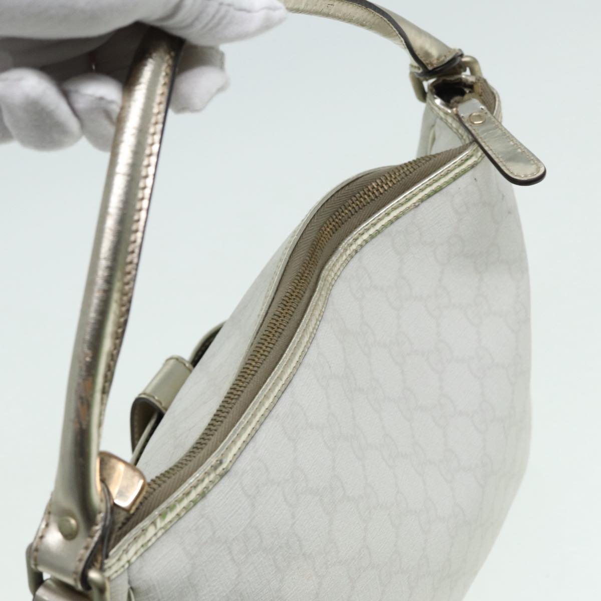 Gucci Supreme Gg White Leather Shoulder Bag