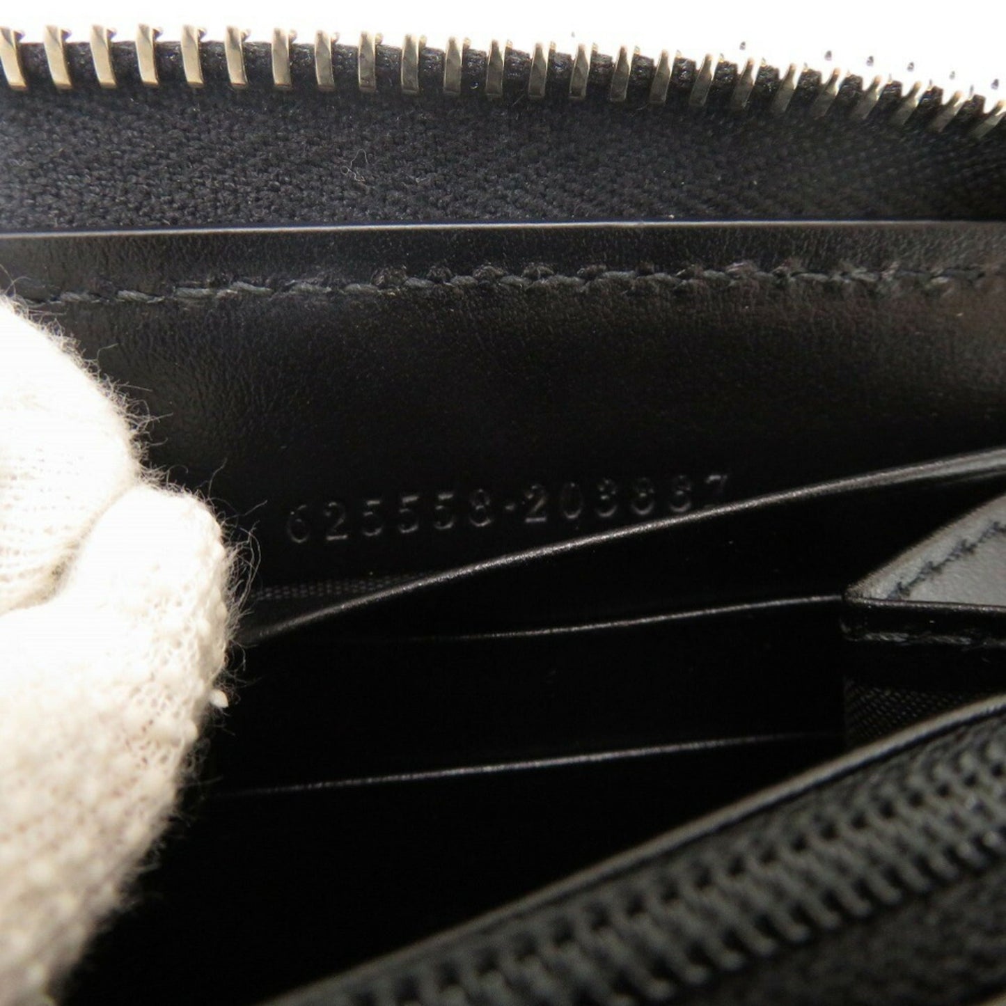 Gucci Black Leather Long Wallet (Bi-Fold) ( )