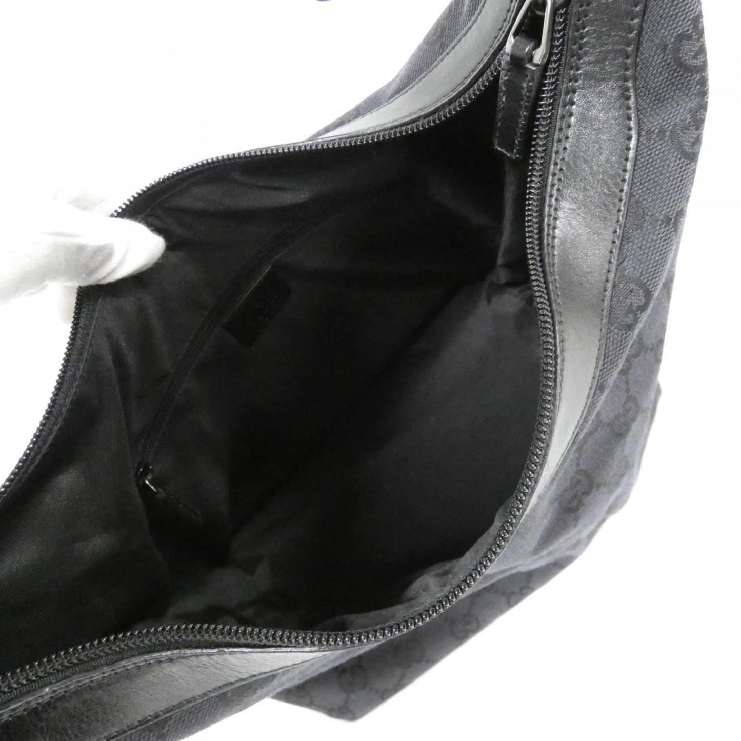 Gucci Black Gg Canvas Shoulder Bag ( )