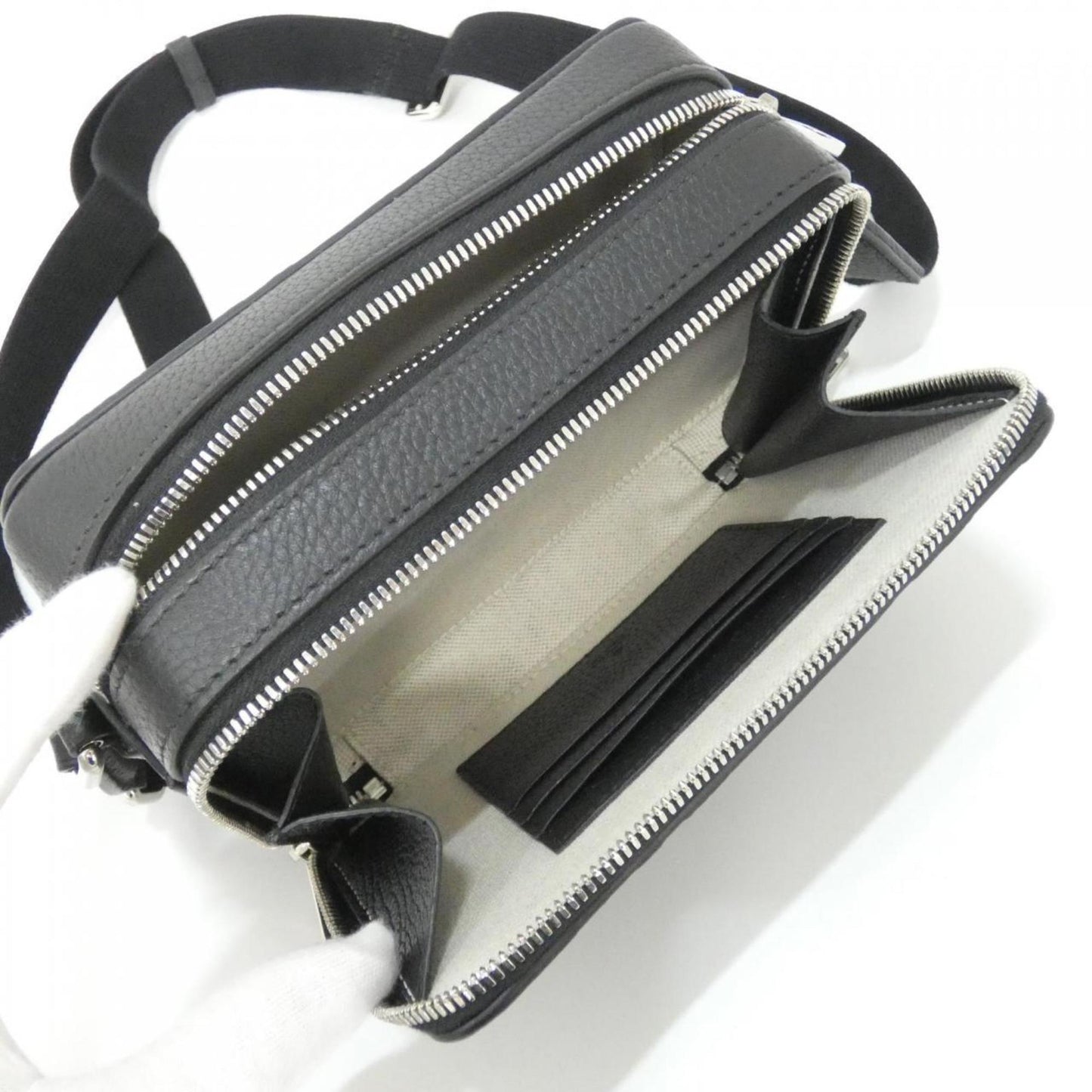 Gucci Black Gg Leather Shoulder Bag ( )
