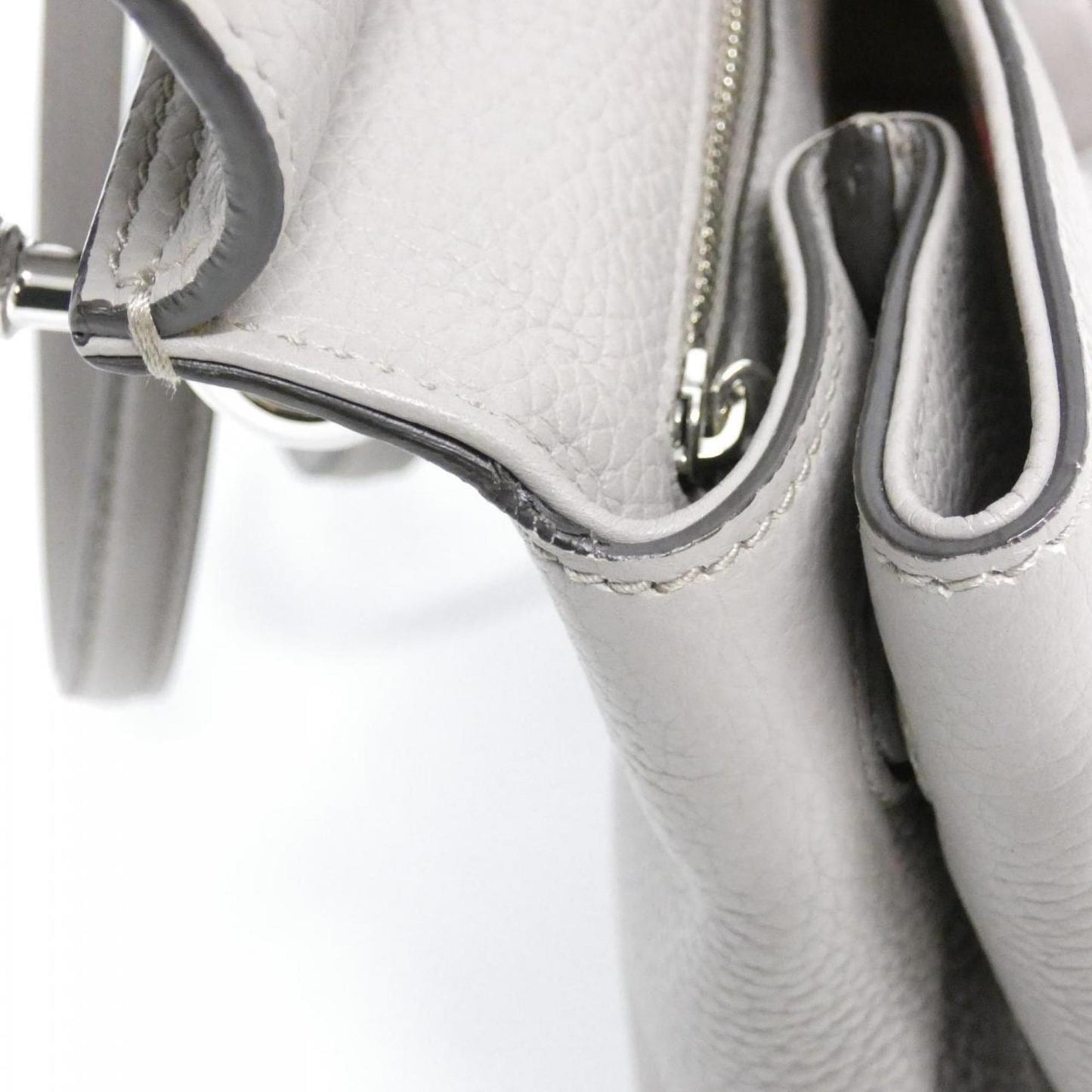 Gucci Light Gray Leather Handbag ( )