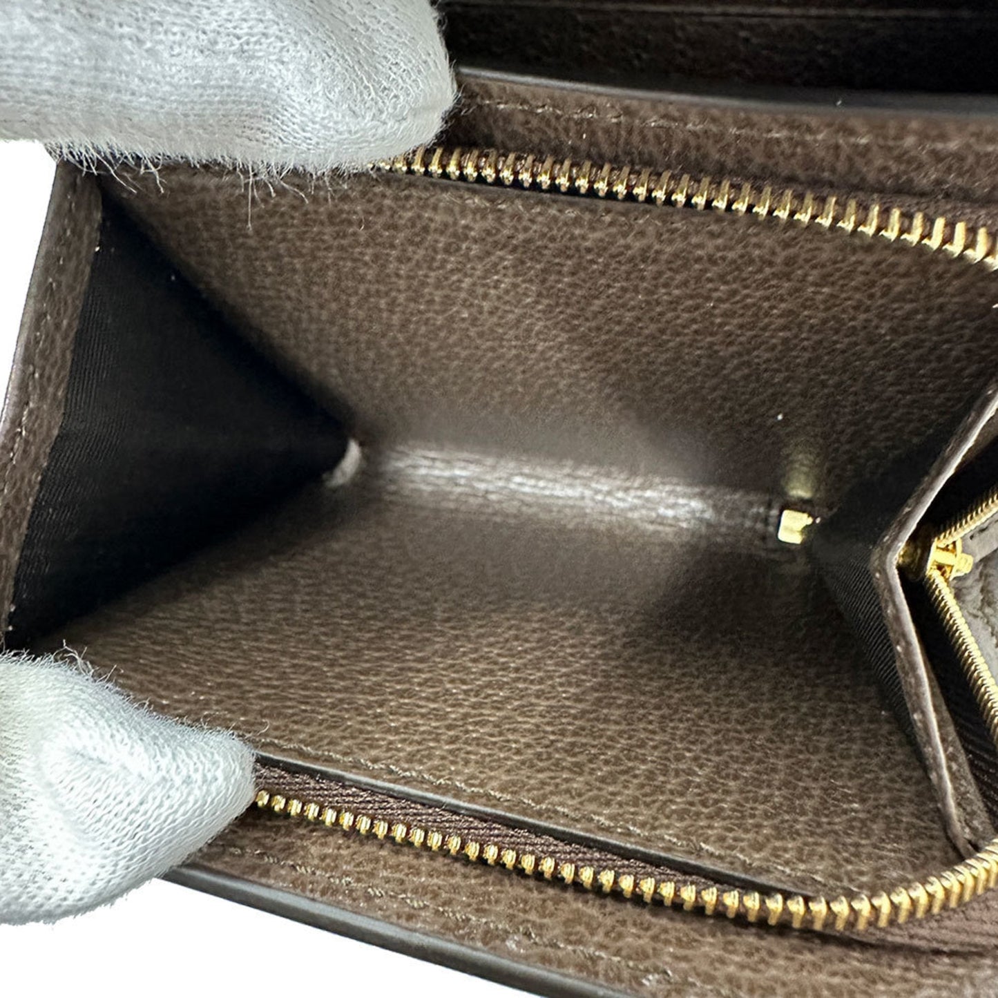 Gucci Brown Leather Wallet (Bi-Fold) ( )