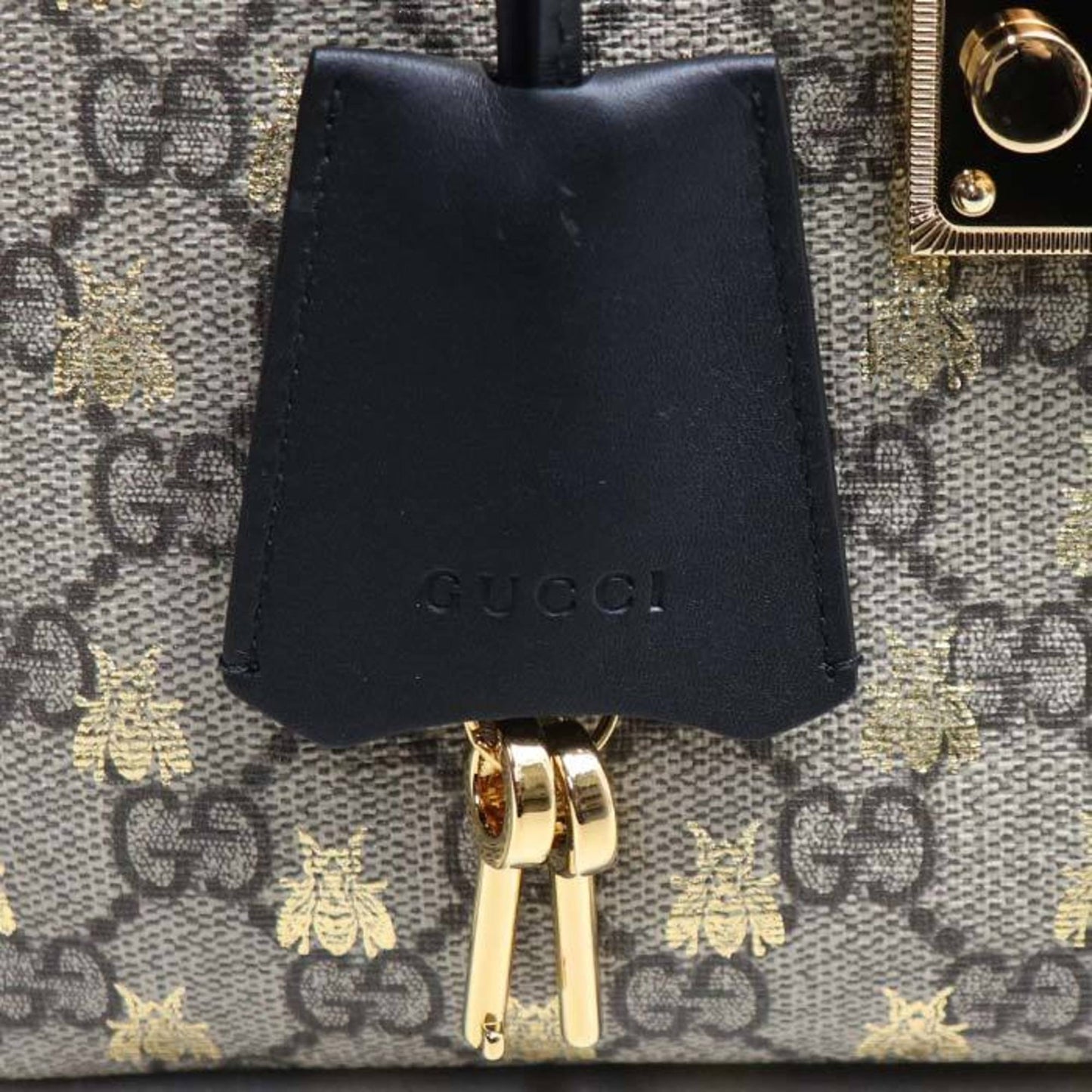 Gucci Beige Gg Supreme Leather Shoulder Bag ( )