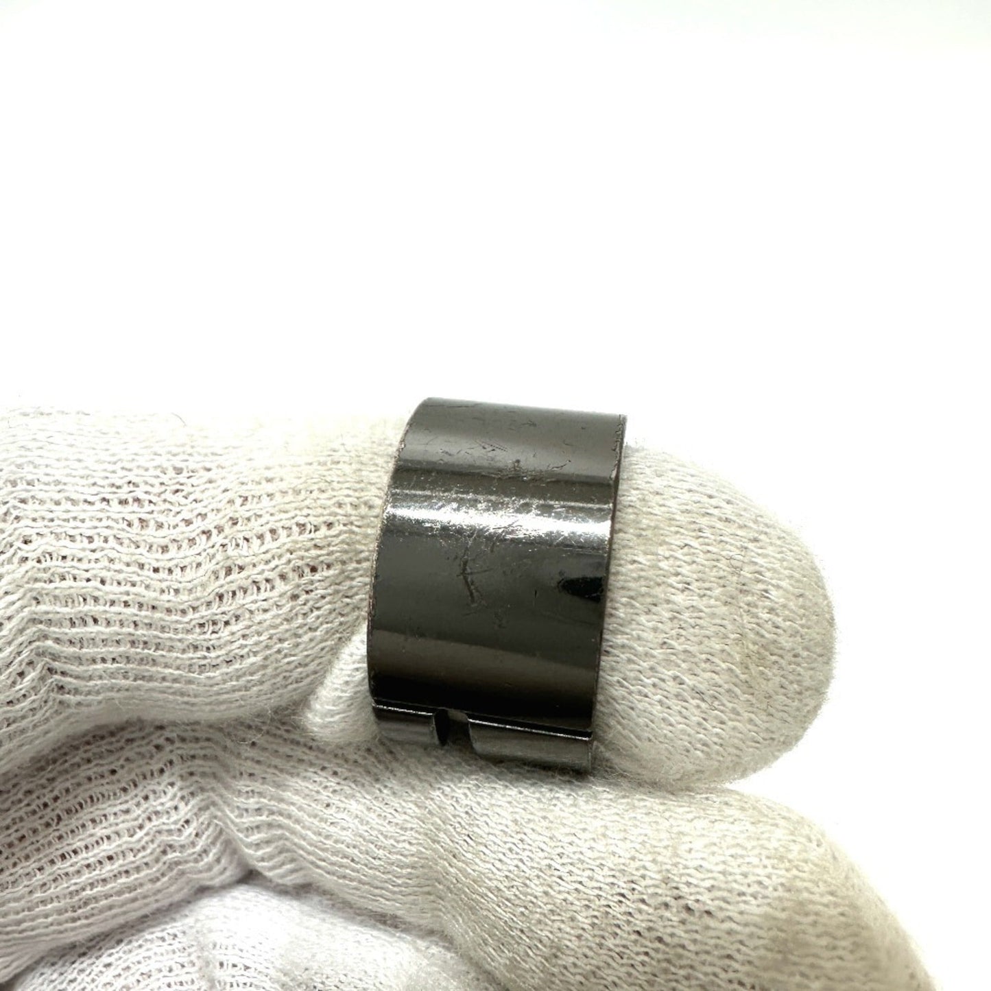 Gucci Black Silver Metal Band Ring ( )