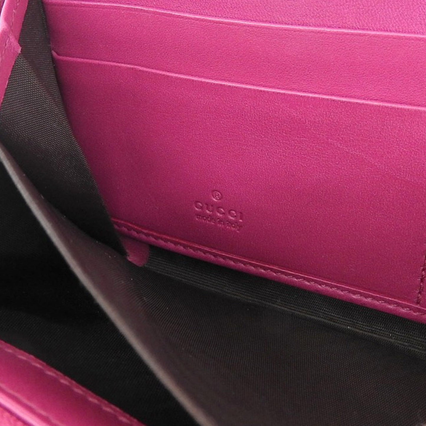 Gucci Pink Long Wallet (Bi-Fold) ( )