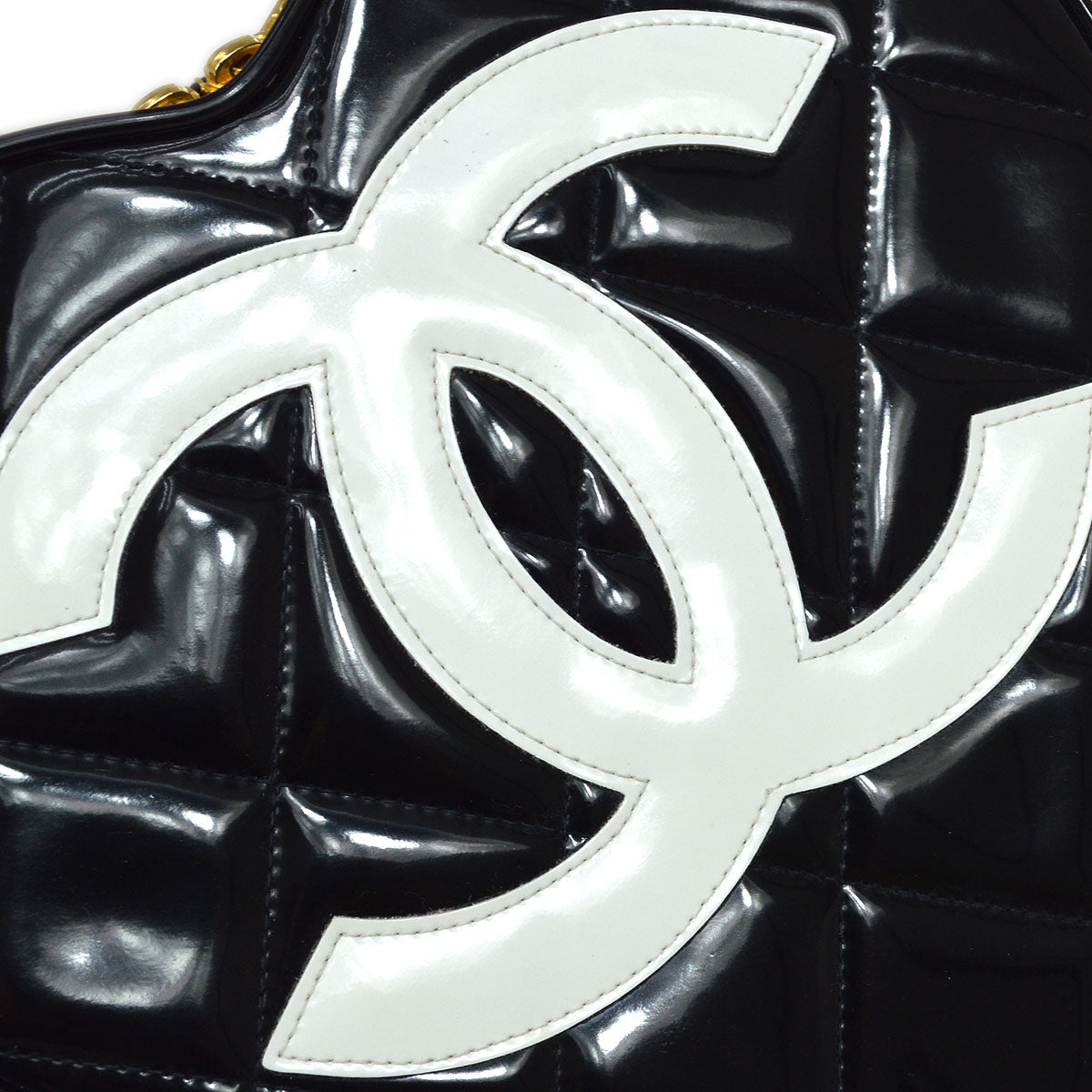 CHANEL 1995 Heart Vanity Handbag Black Patent Leather 54424