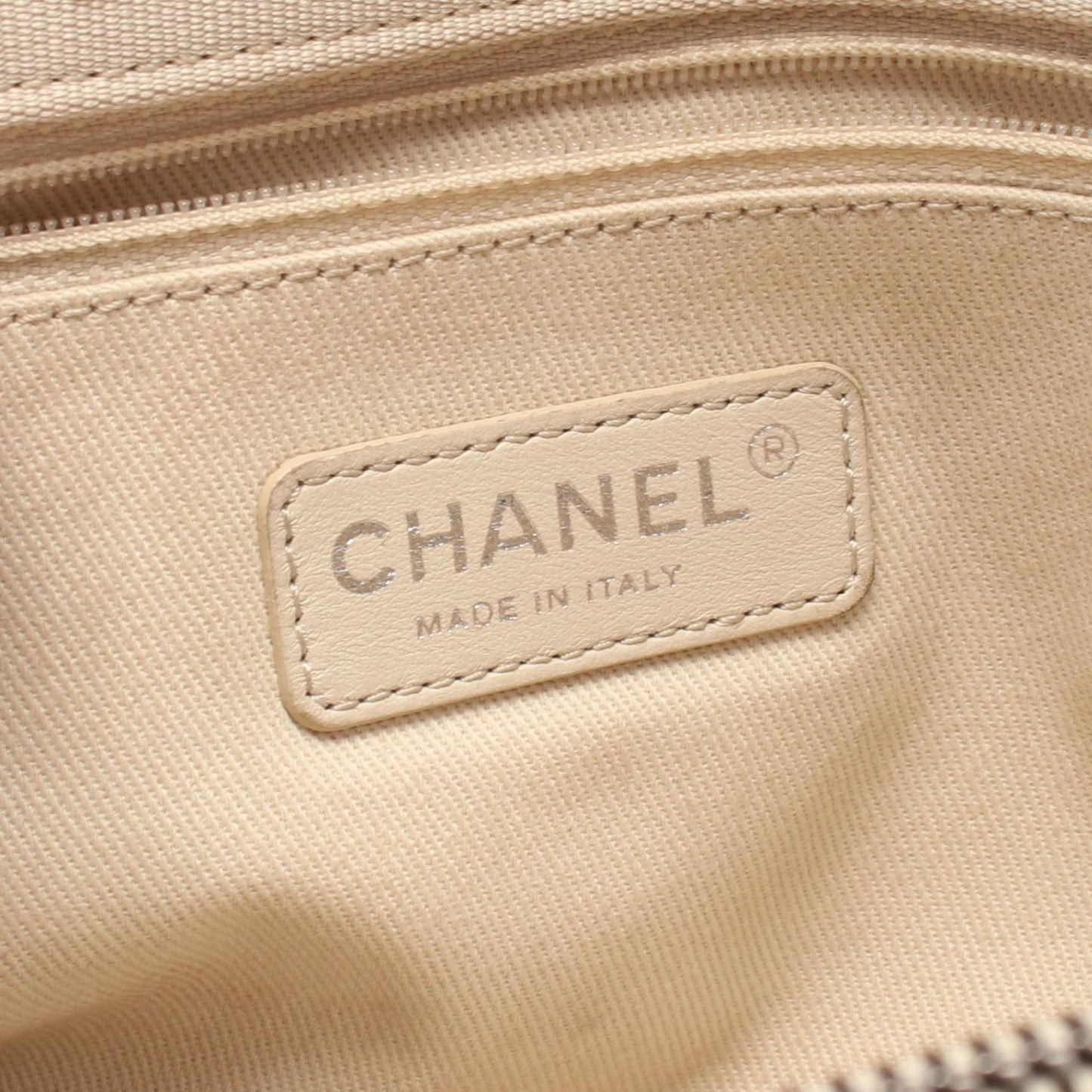 Chanel Matelasse Leather Shoulder Bag