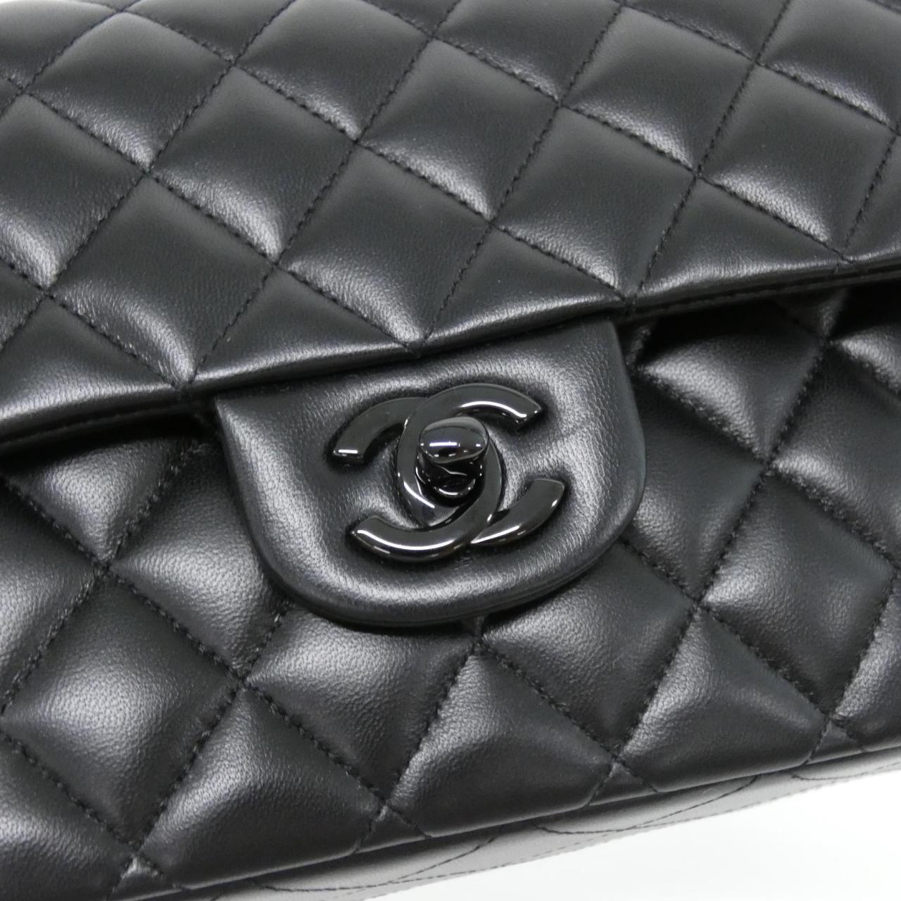 Chanel 1112 Lambskin Shoulder Bag