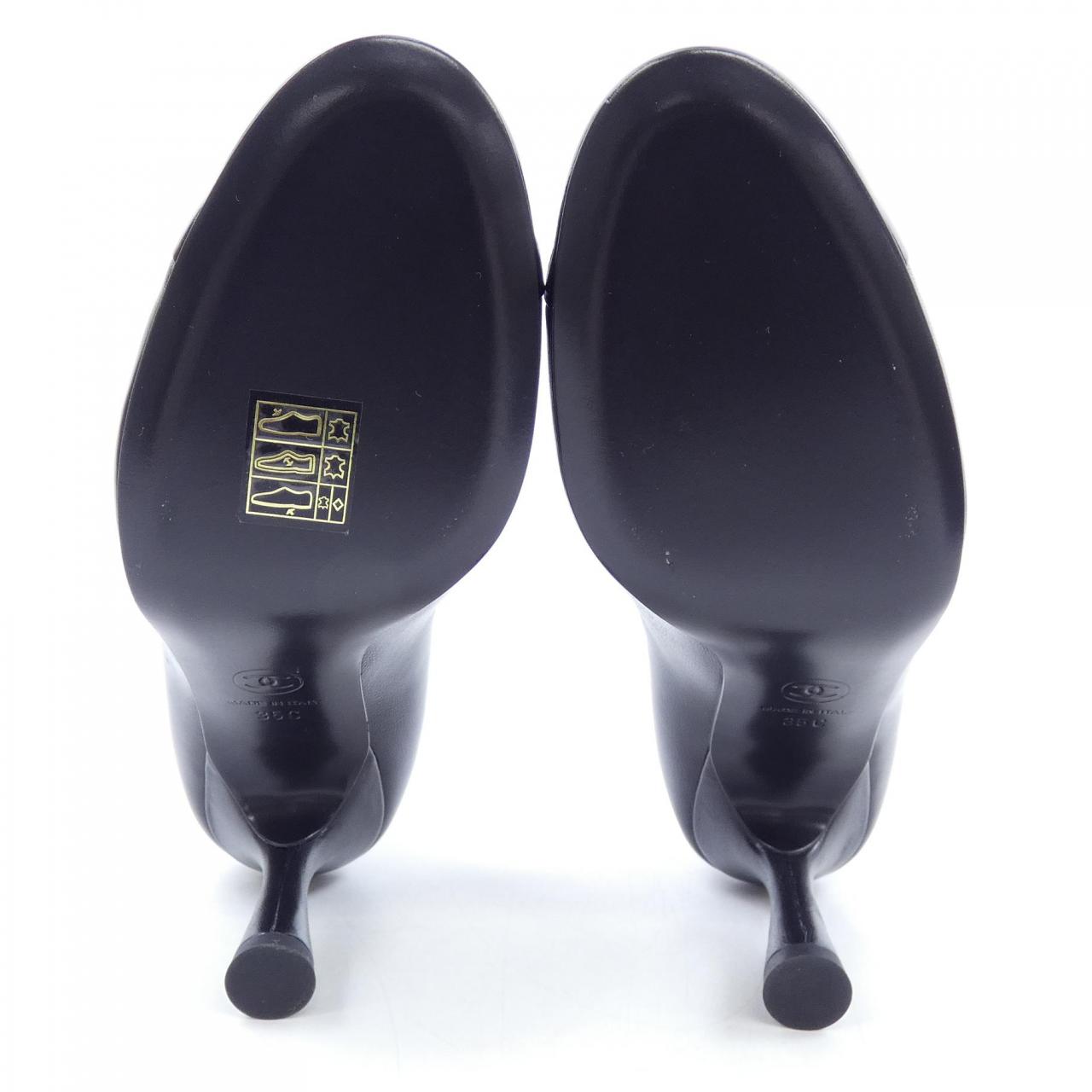 Chanel G45493B15866 Lambskin Patent Calfskin Pumps
