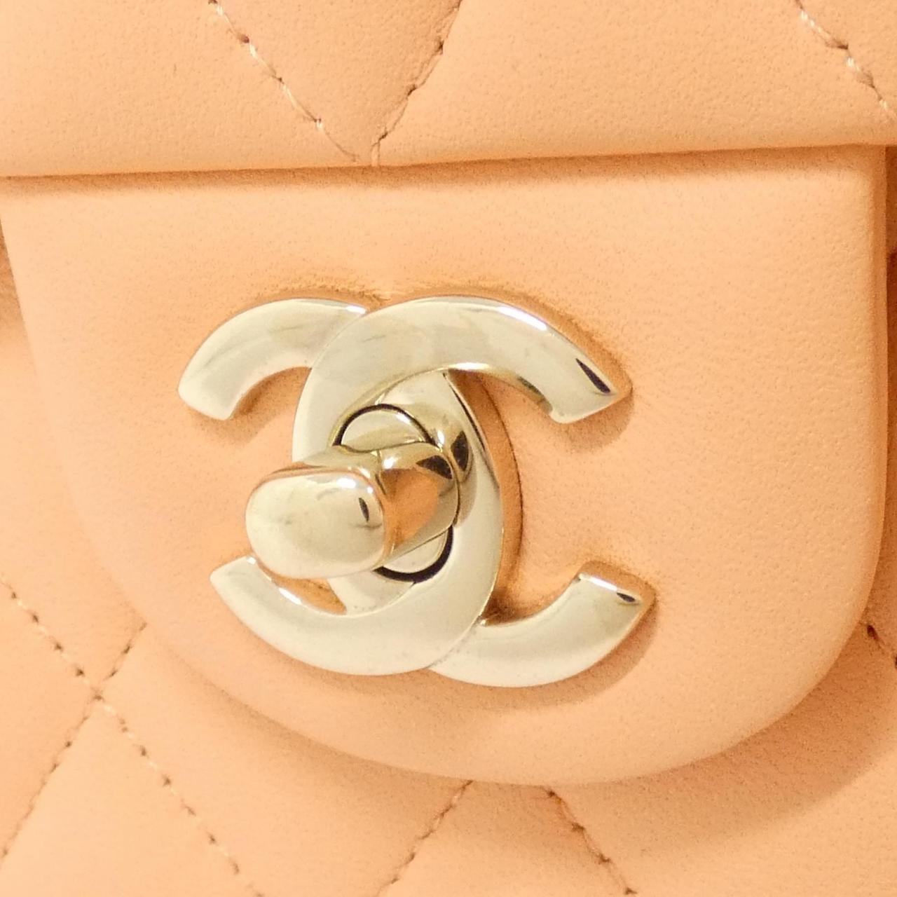 Chanel 1112 Lambskin Shoulder Bag