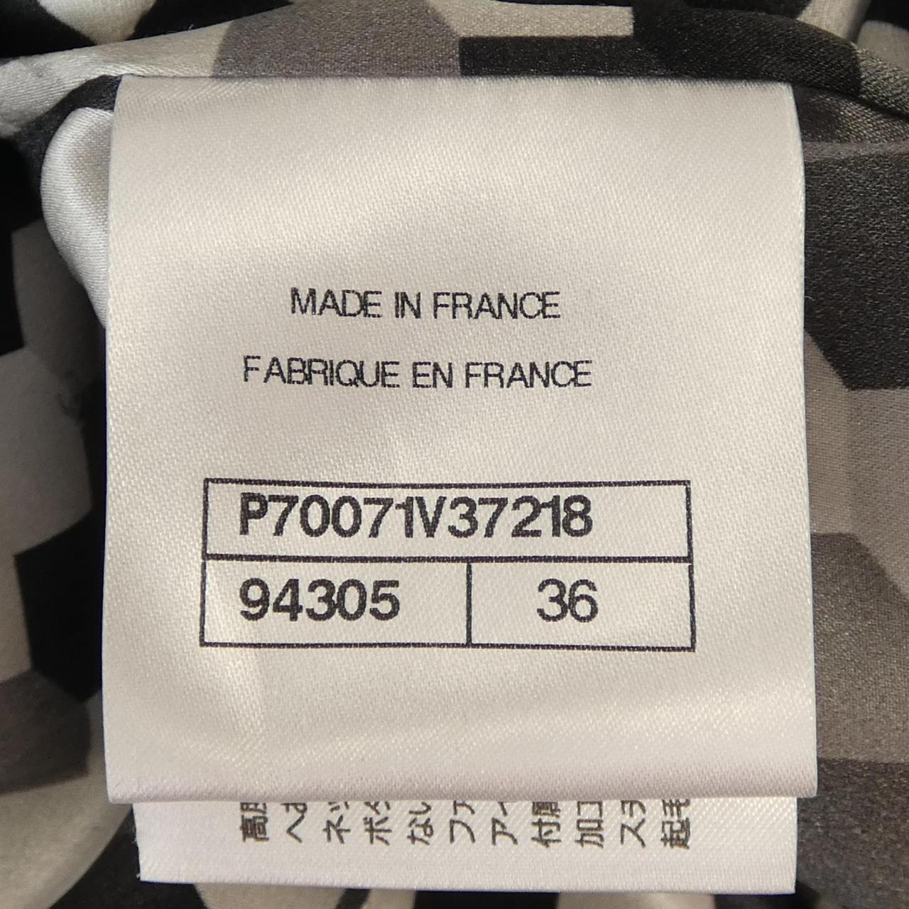 Chanel P70071V37218 Coat