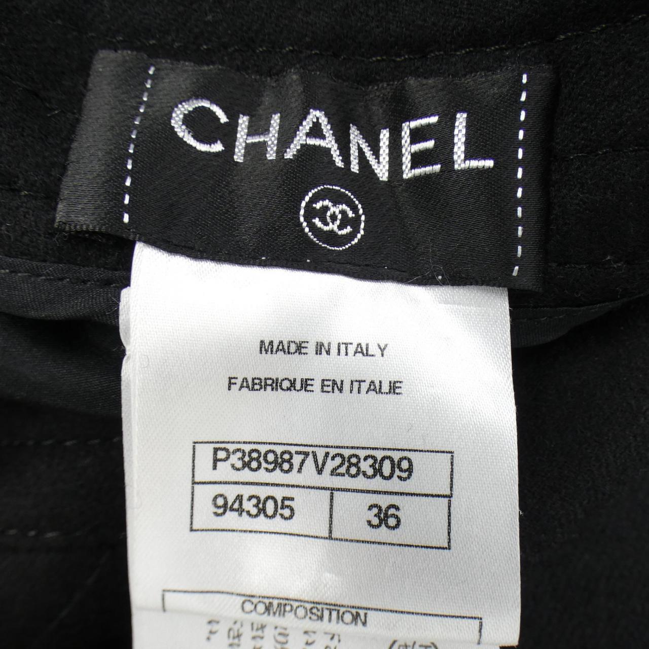 Chanel P38987V28309 Cashmere Blend Pants