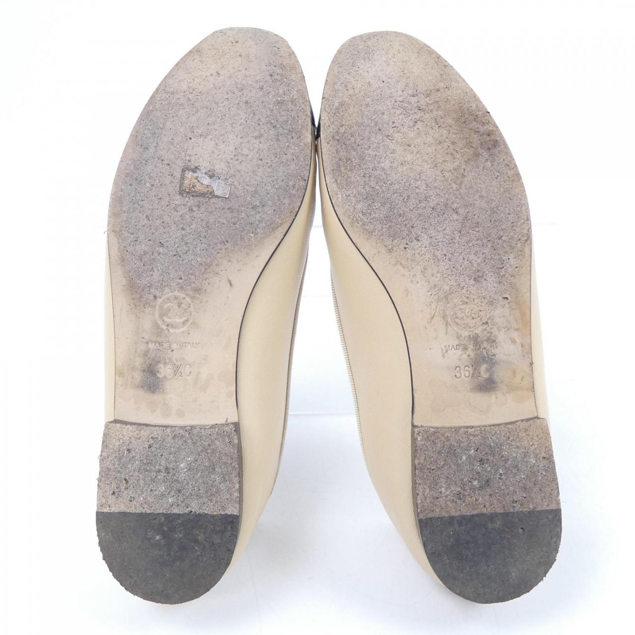 Chanel Flat Shoes