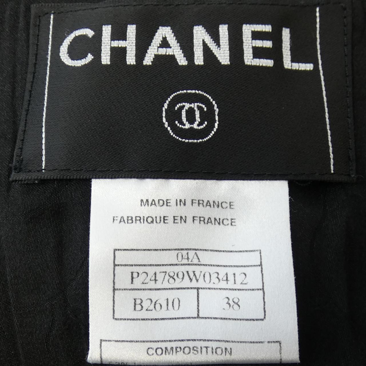 Chanel P24789W03412 04A Collarless Jacket