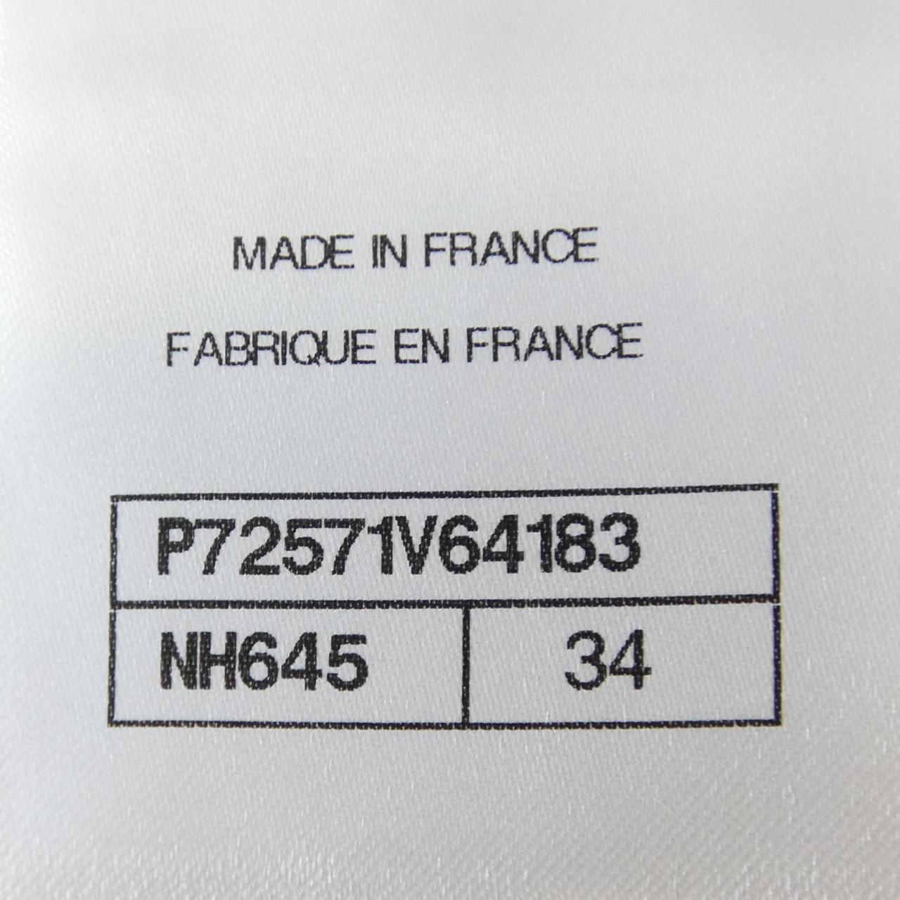 Chanel P72571V64183 Collarless Jacket