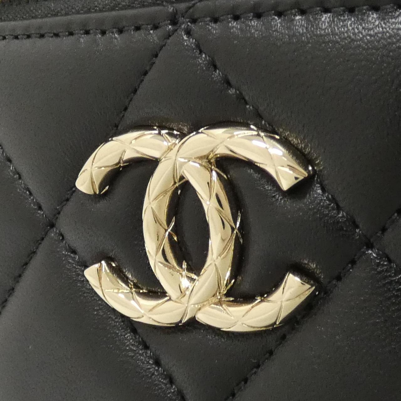 Chanel AS1626 Lambskin Shoulder Bag
