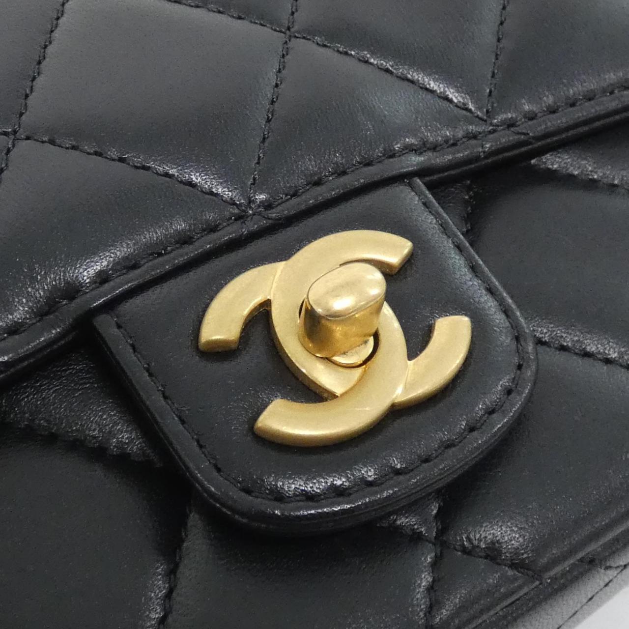 Chanel AS4370 Lambskin Shoulder Bag