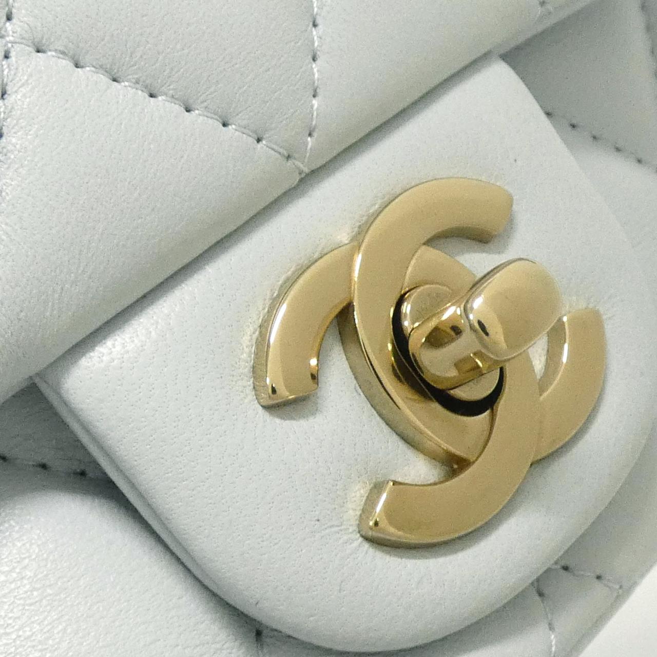 Chanel AS5219 Lambskin Shoulder Bag