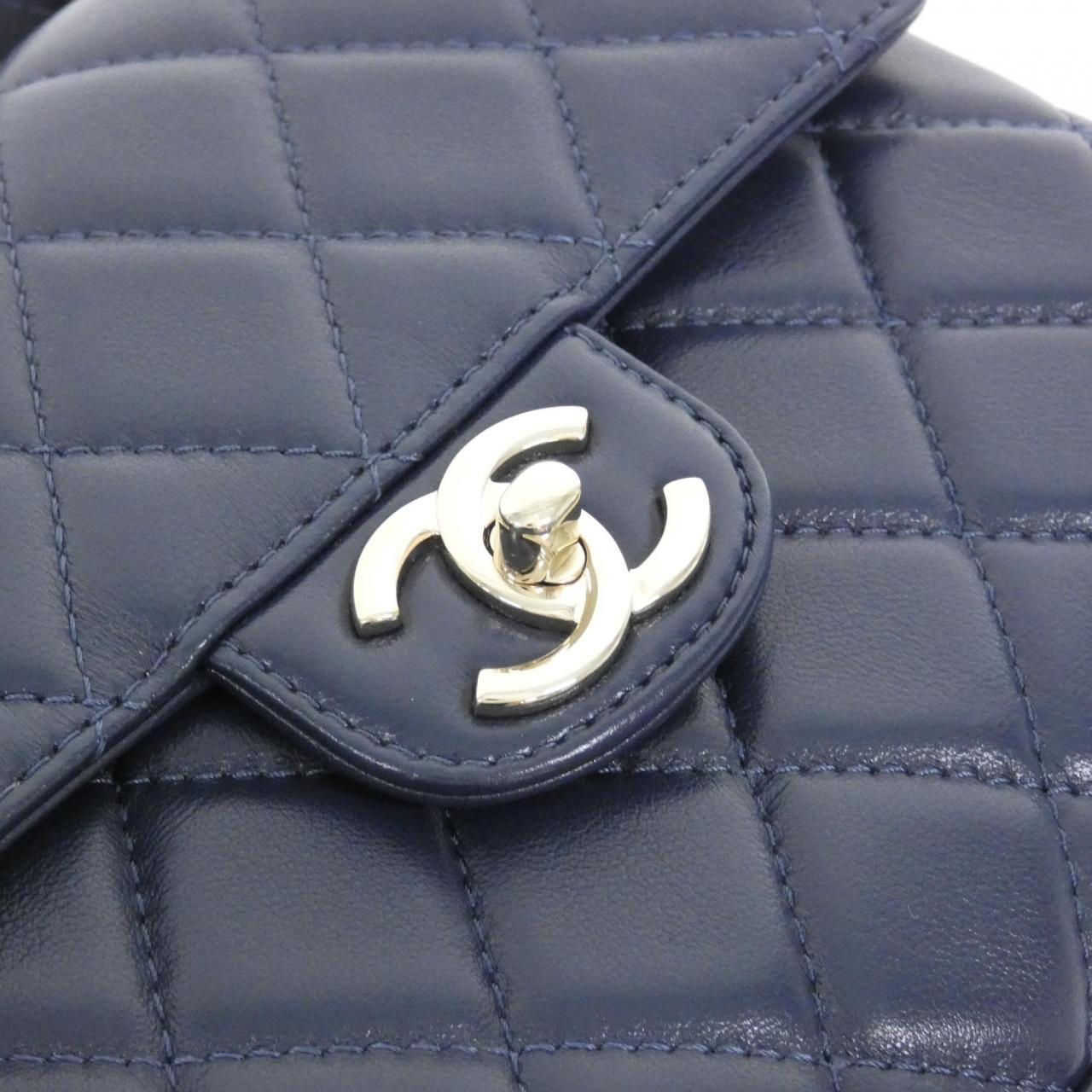 Chanel AS5112 Lambskin Shoulder Bag